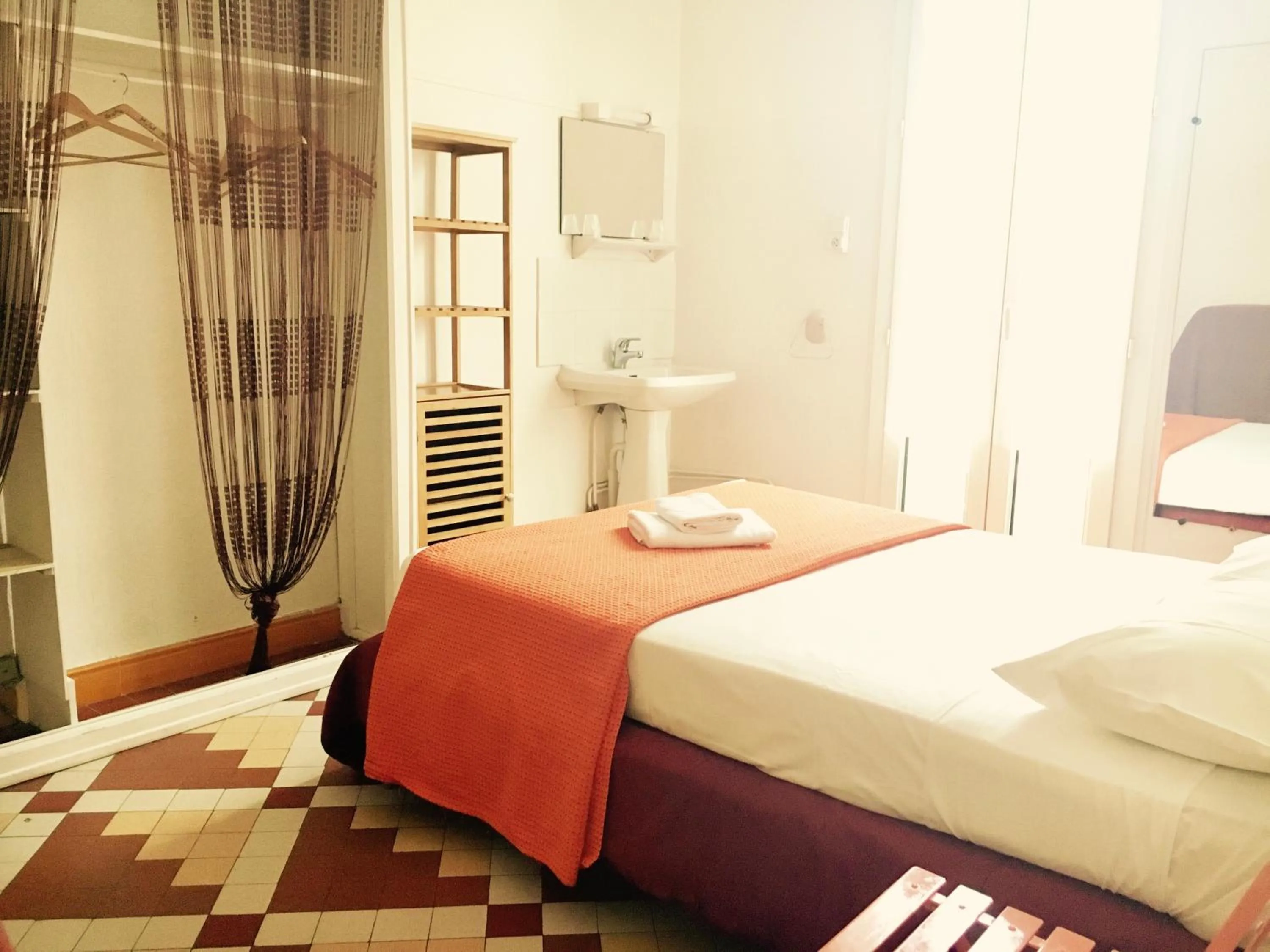 Bed in Hotel Le Centre