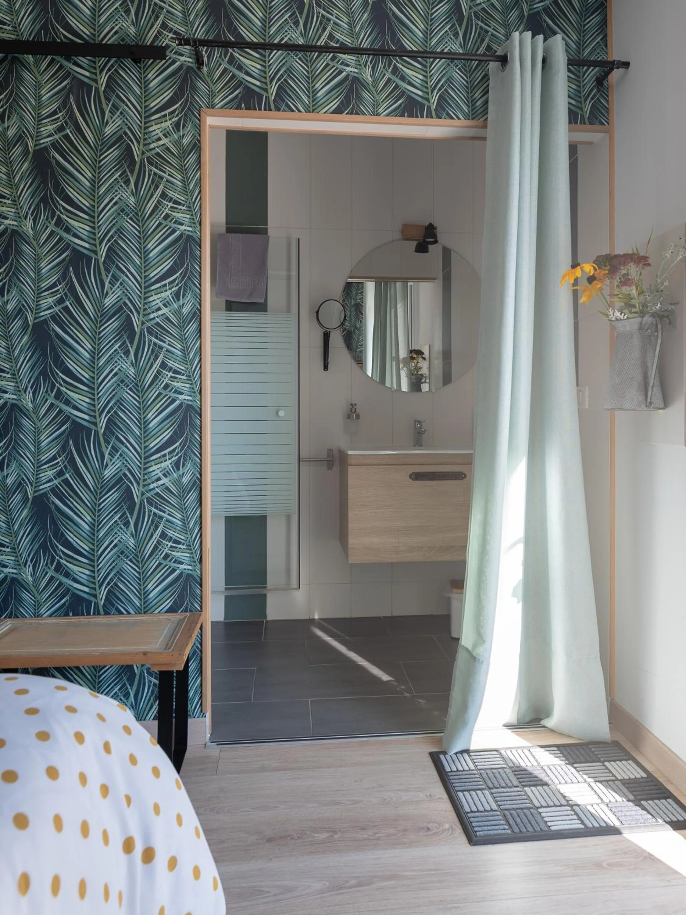Property building, Bed in Escale en Correze