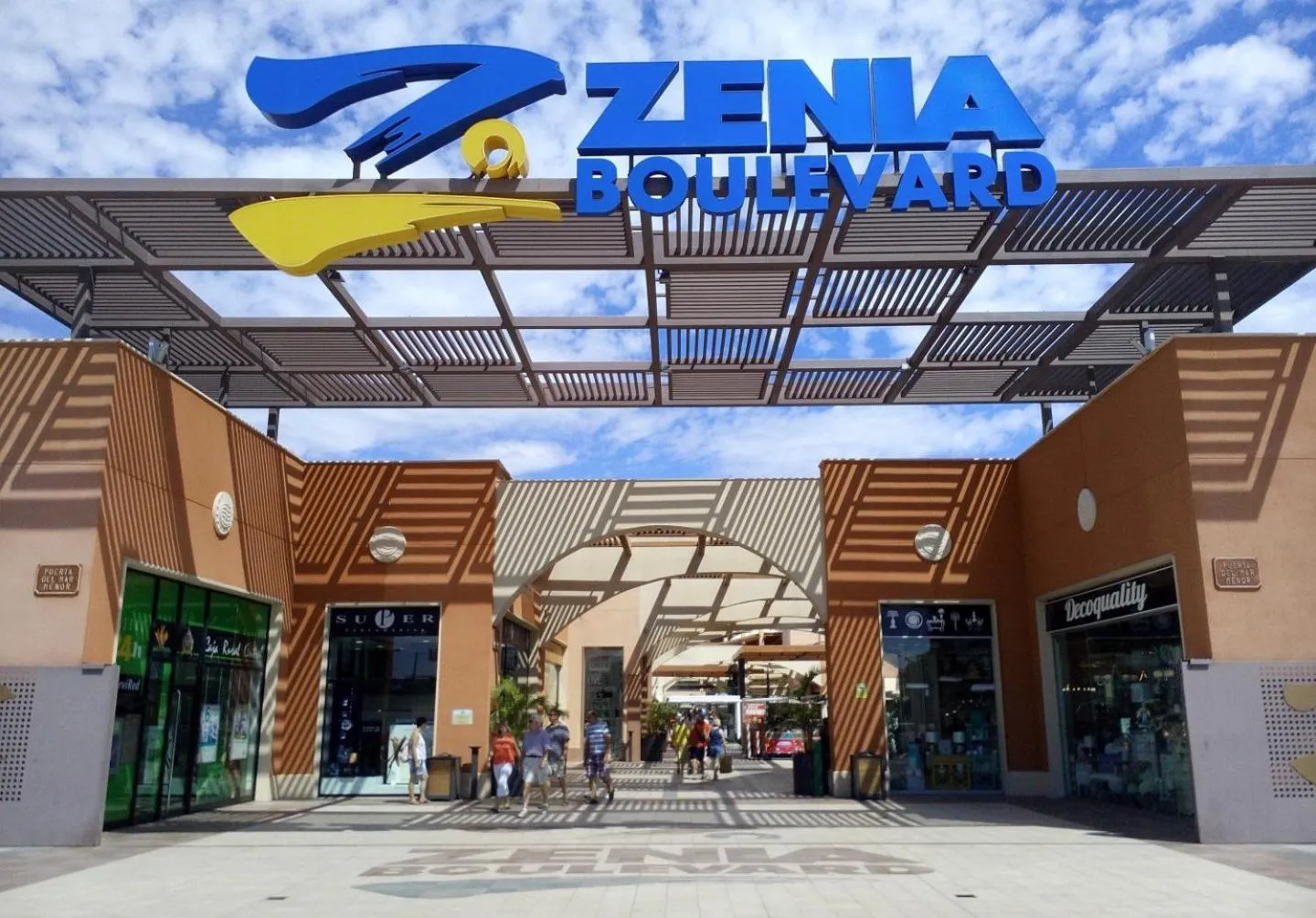 Shopping Area in Homely Apartments Calle Apolo
