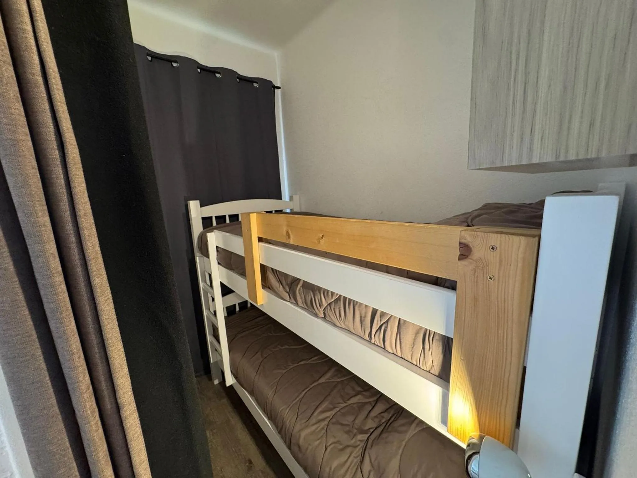 Bed in Immodelpas Tres estrelles
