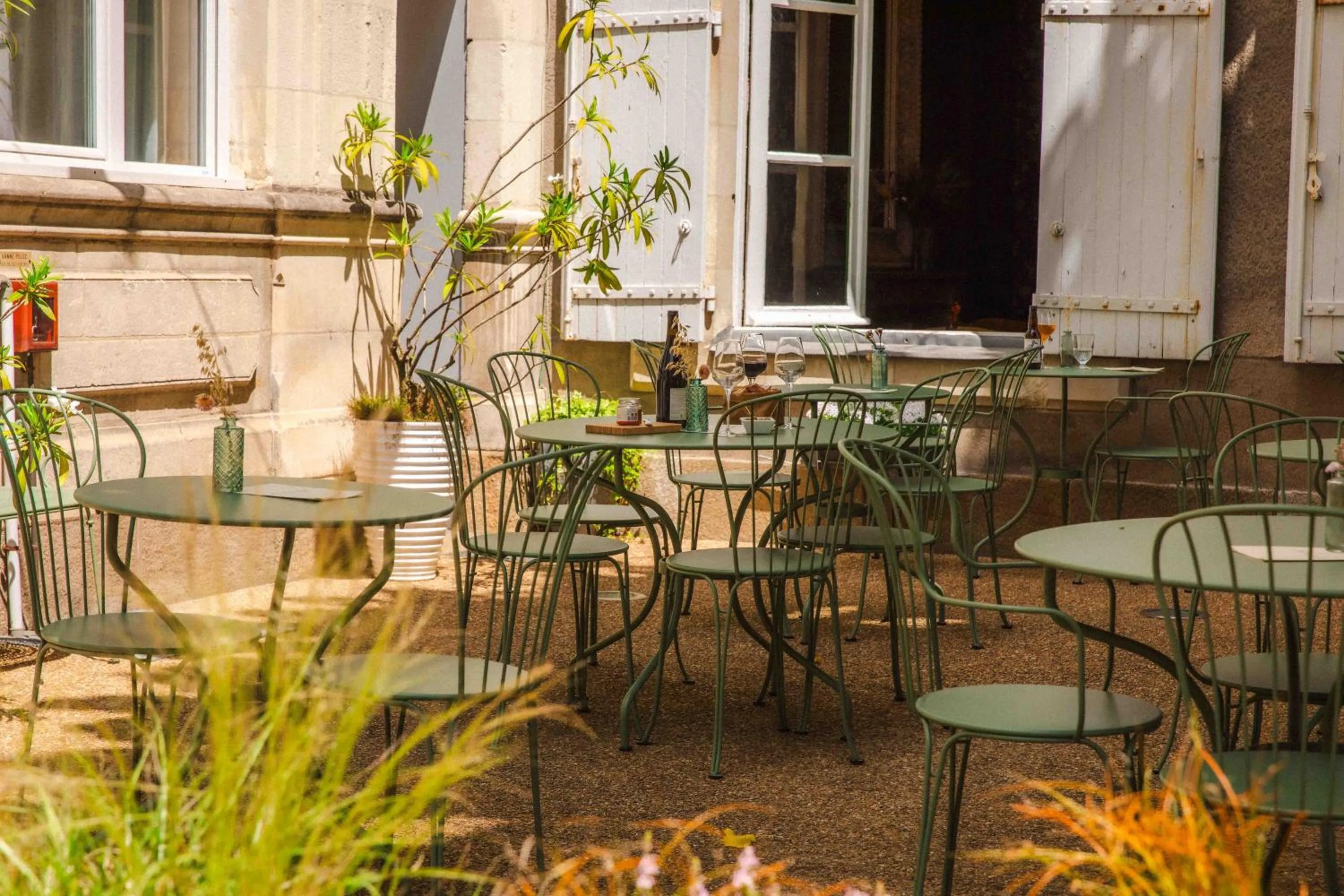 Patio in Hôtel du Mail
