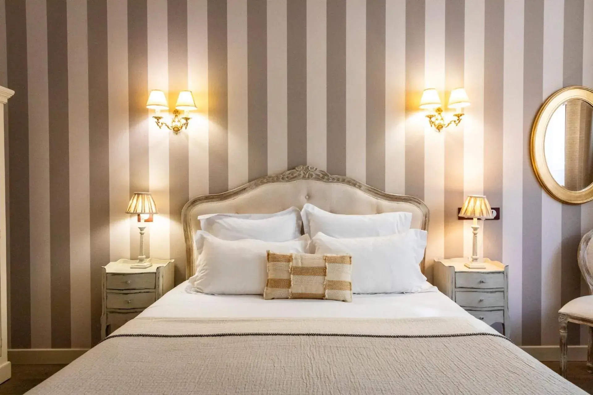 Standard Double Room in Hôtel du Mail Standard Double Room in Hôtel du Mail