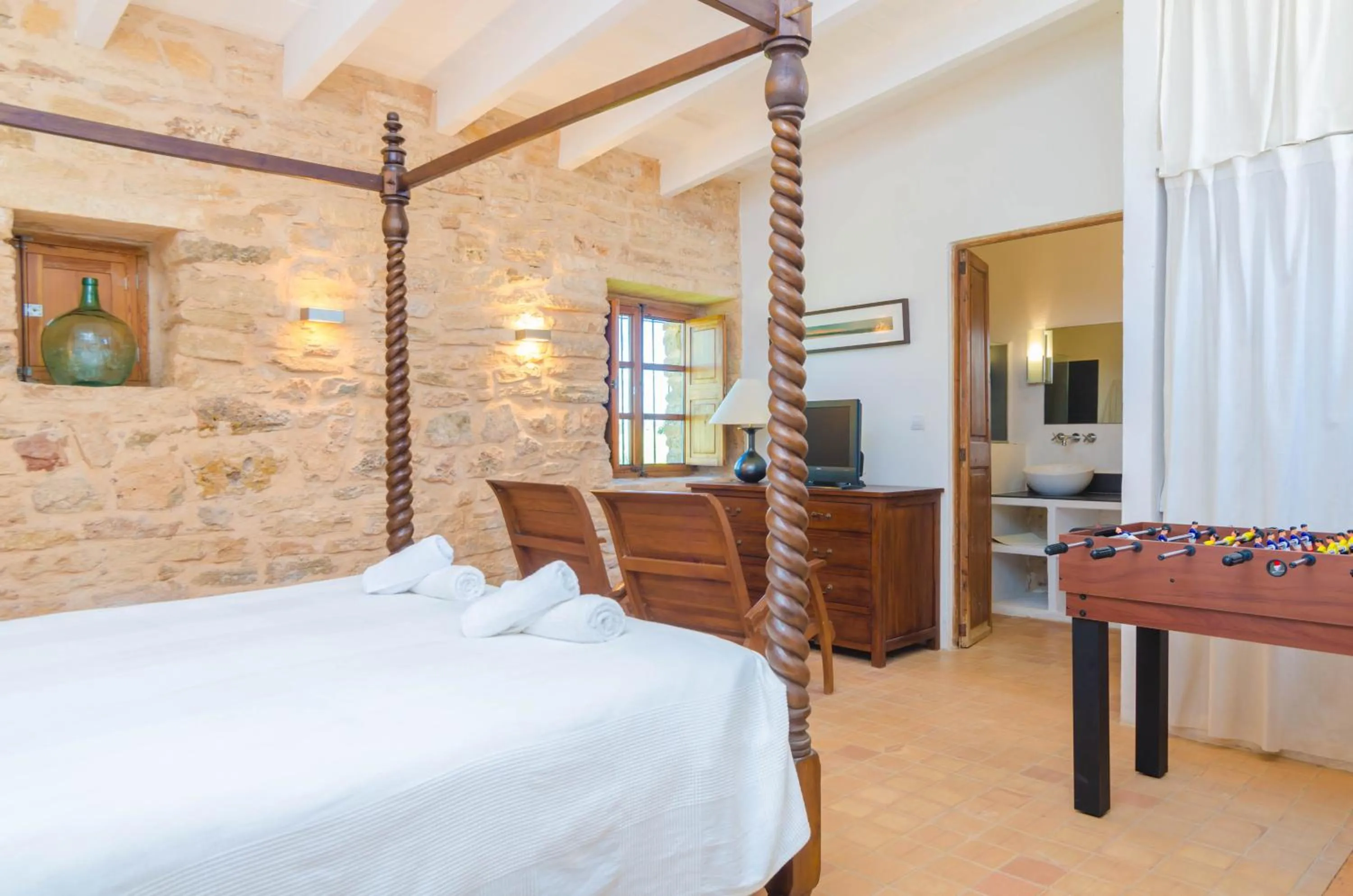 Bedroom, Bed in Villa Es Molí­ Des Trenc