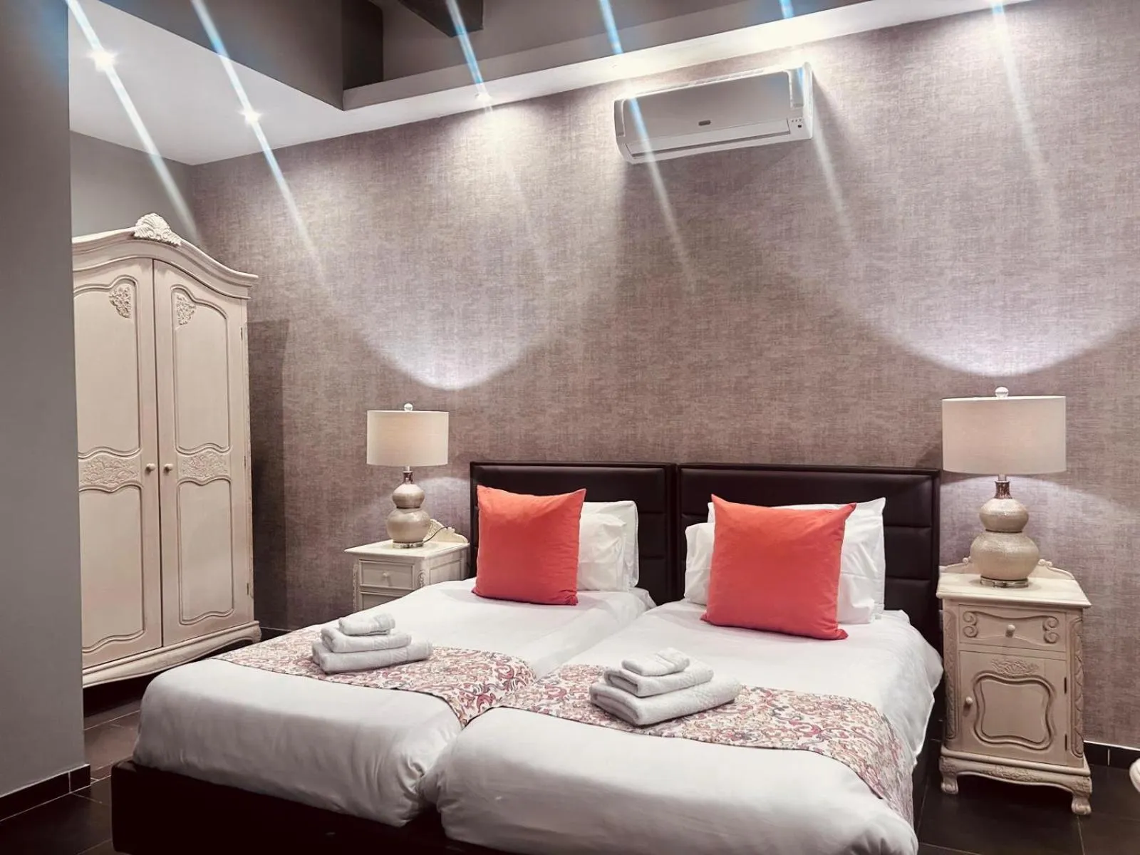 Bed in Casa Birmula Boutique Hotel