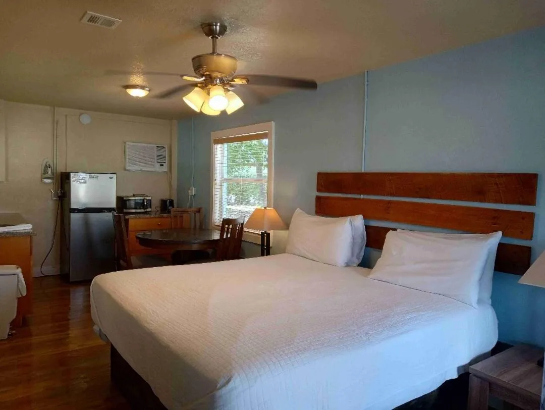 Bed in Knight's Key Suites