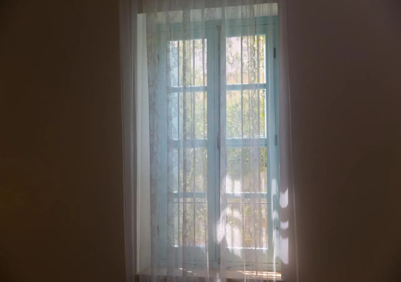 Decorative detail in Shongas Inn