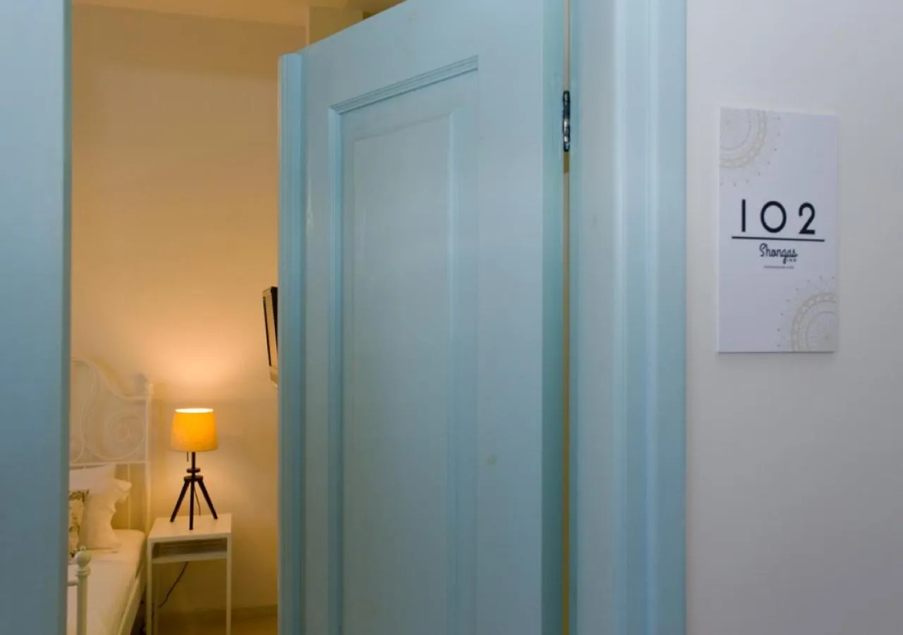 Bedroom in Shongas Inn