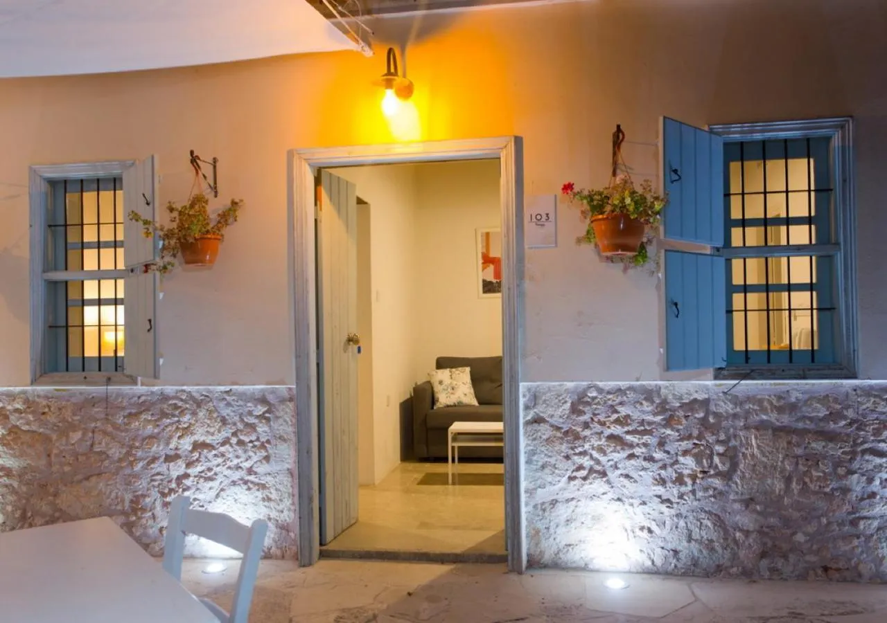 Balcony/Terrace in Shongas Inn