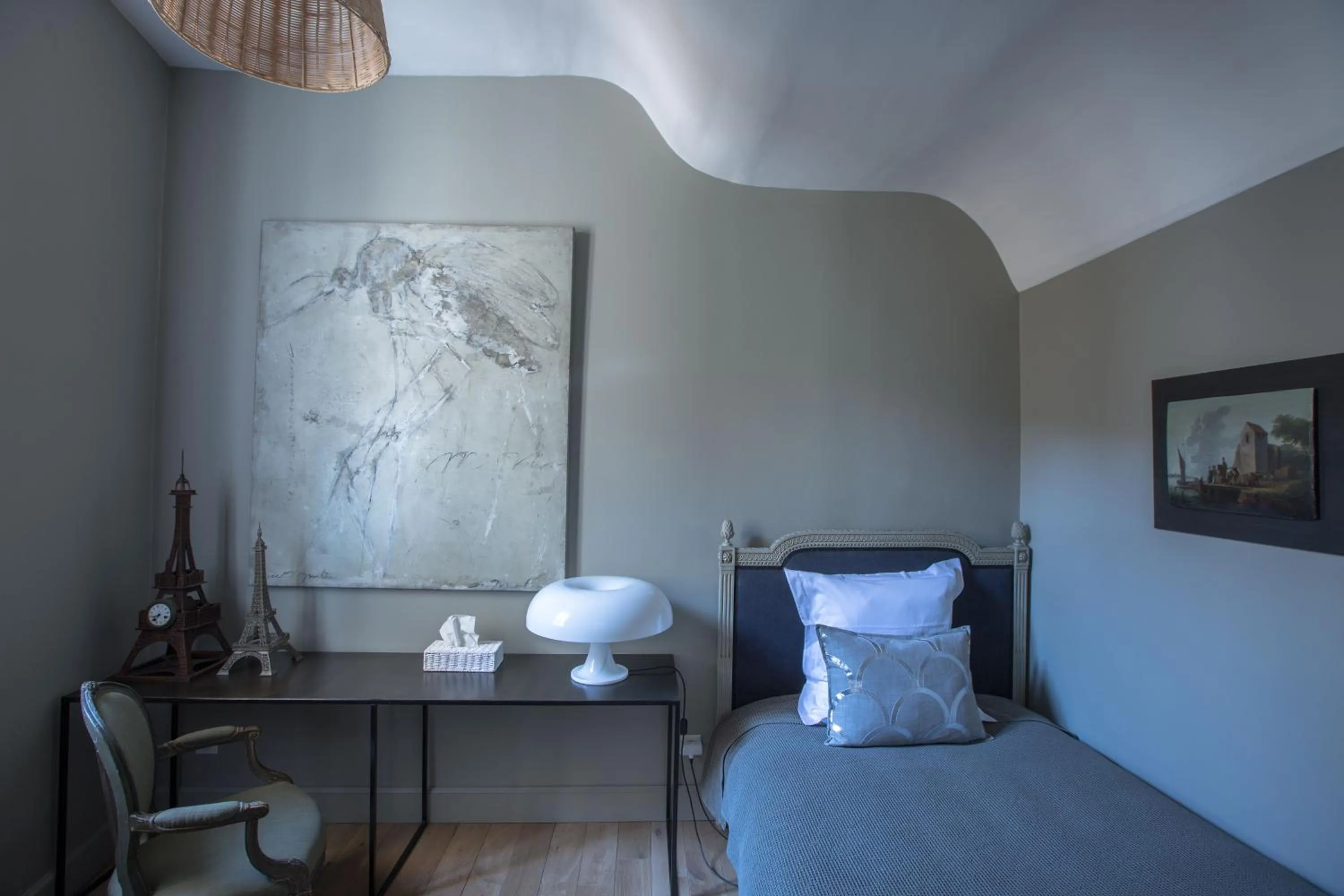 Bedroom, Bed in La Divine Comédie-Suites Deluxe