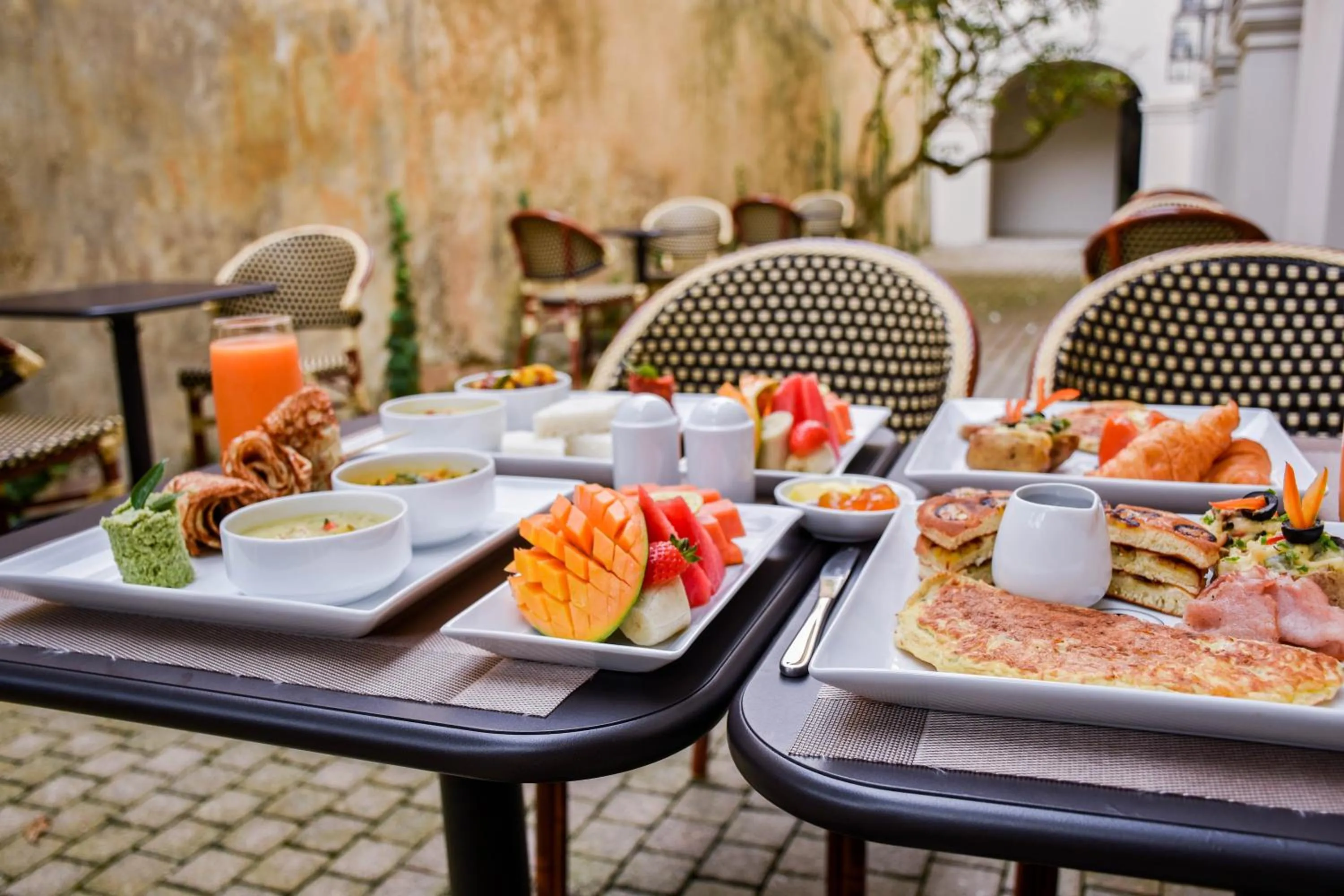 Patio in The Bartizan Galle Fort