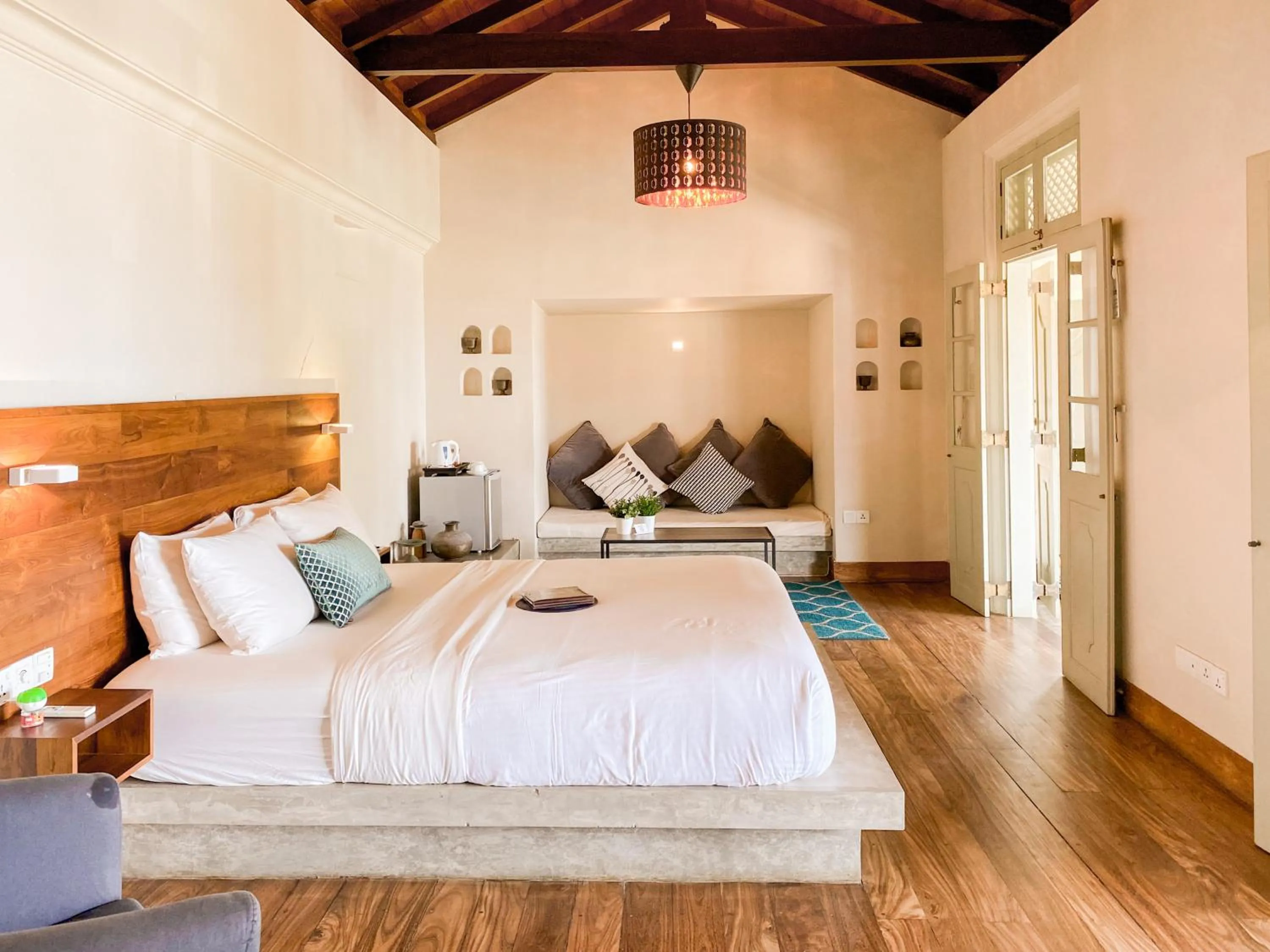 Photo of the whole room, Bed in The Bartizan Galle Fort