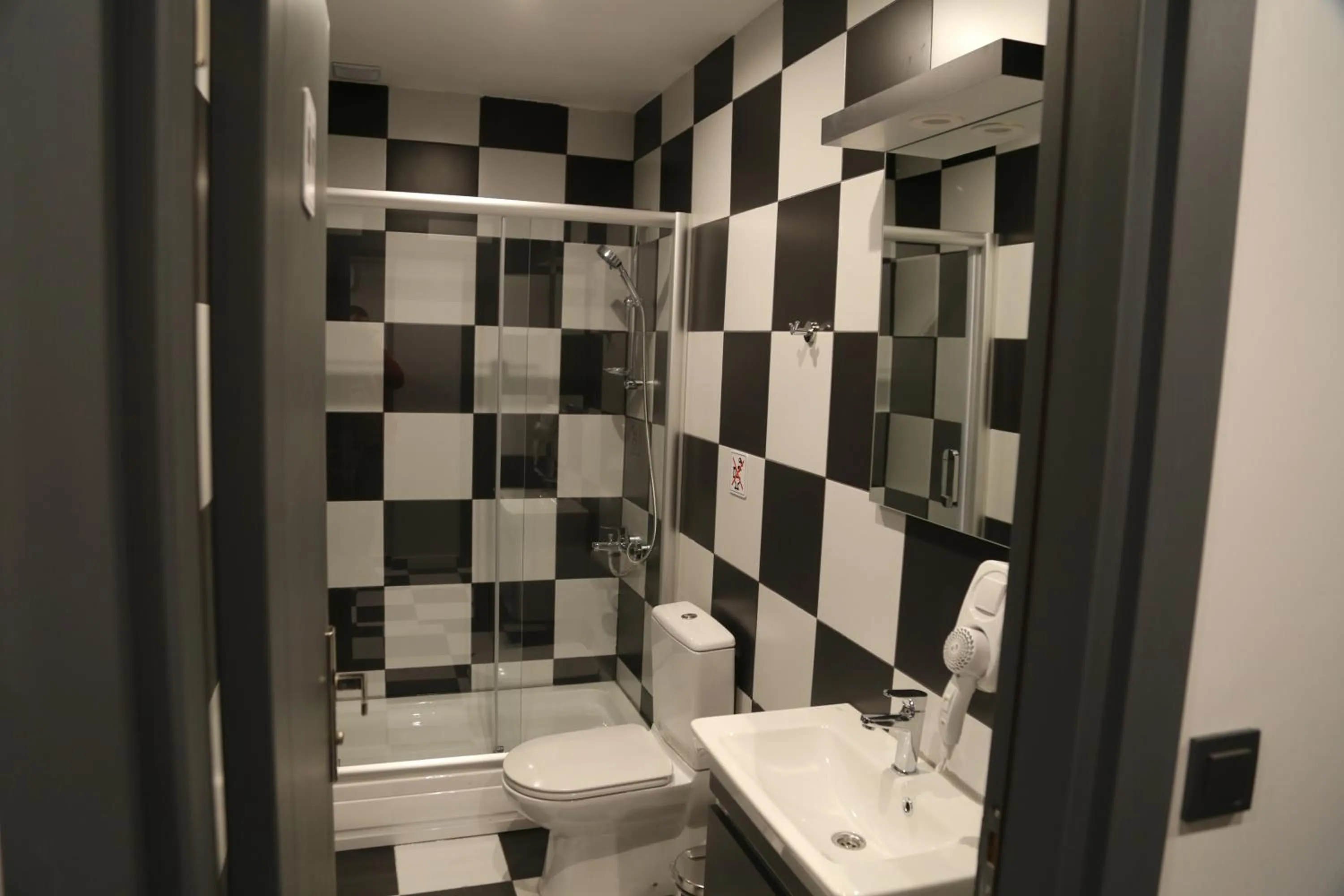 Shower in Hanchi Hostel