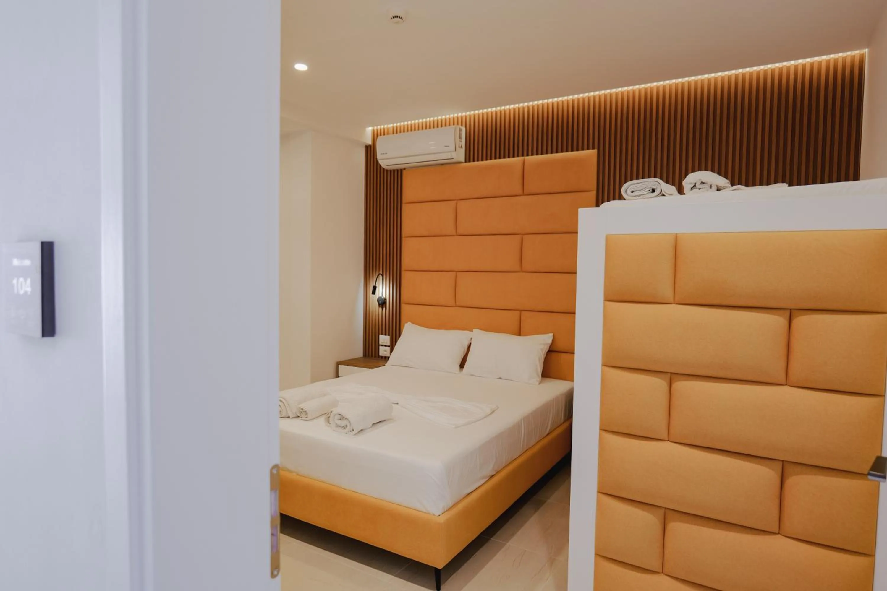 Photo of the whole room, Bed in Vila Shpetimi