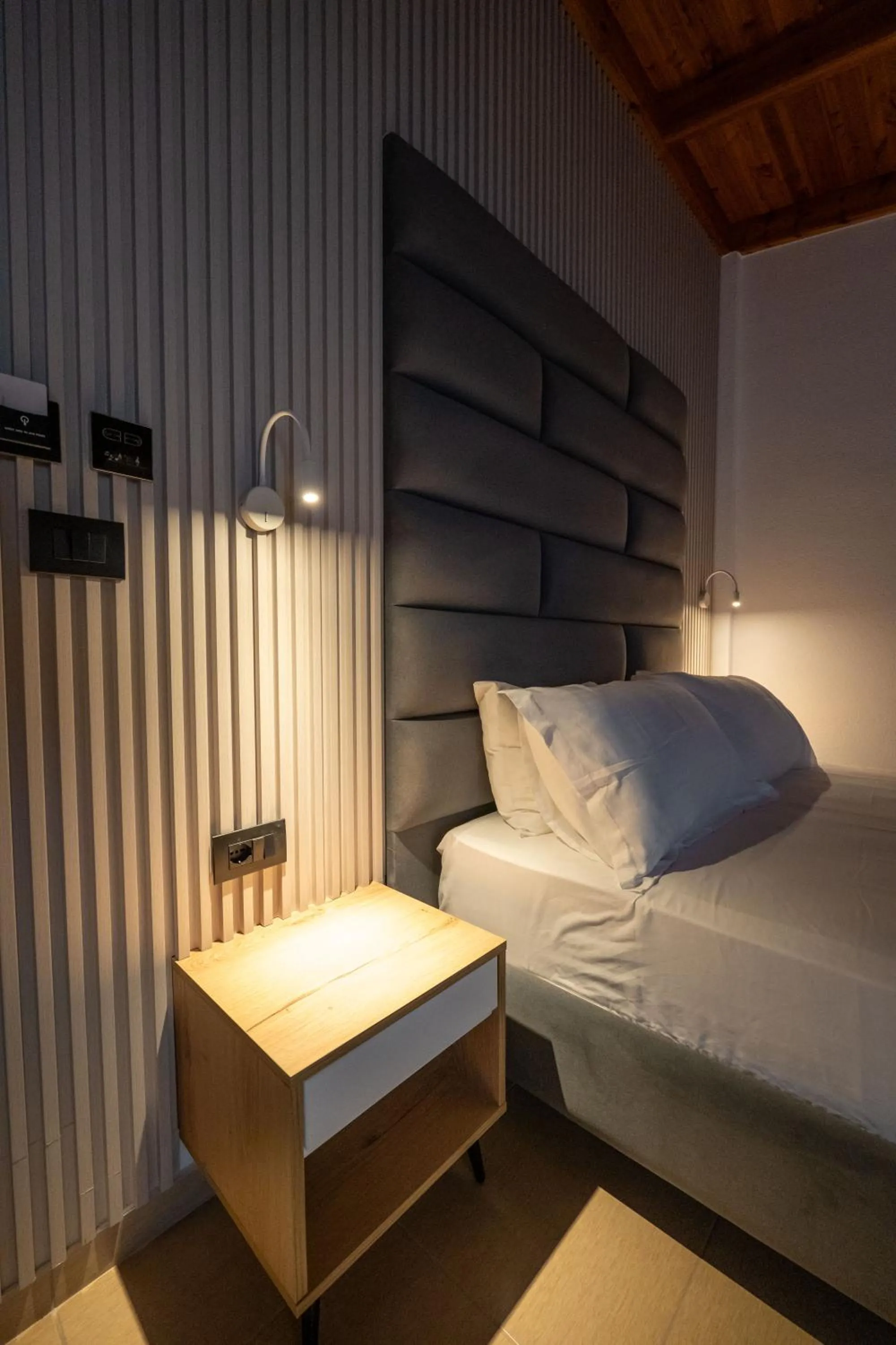 Bed in Vila Shpetimi