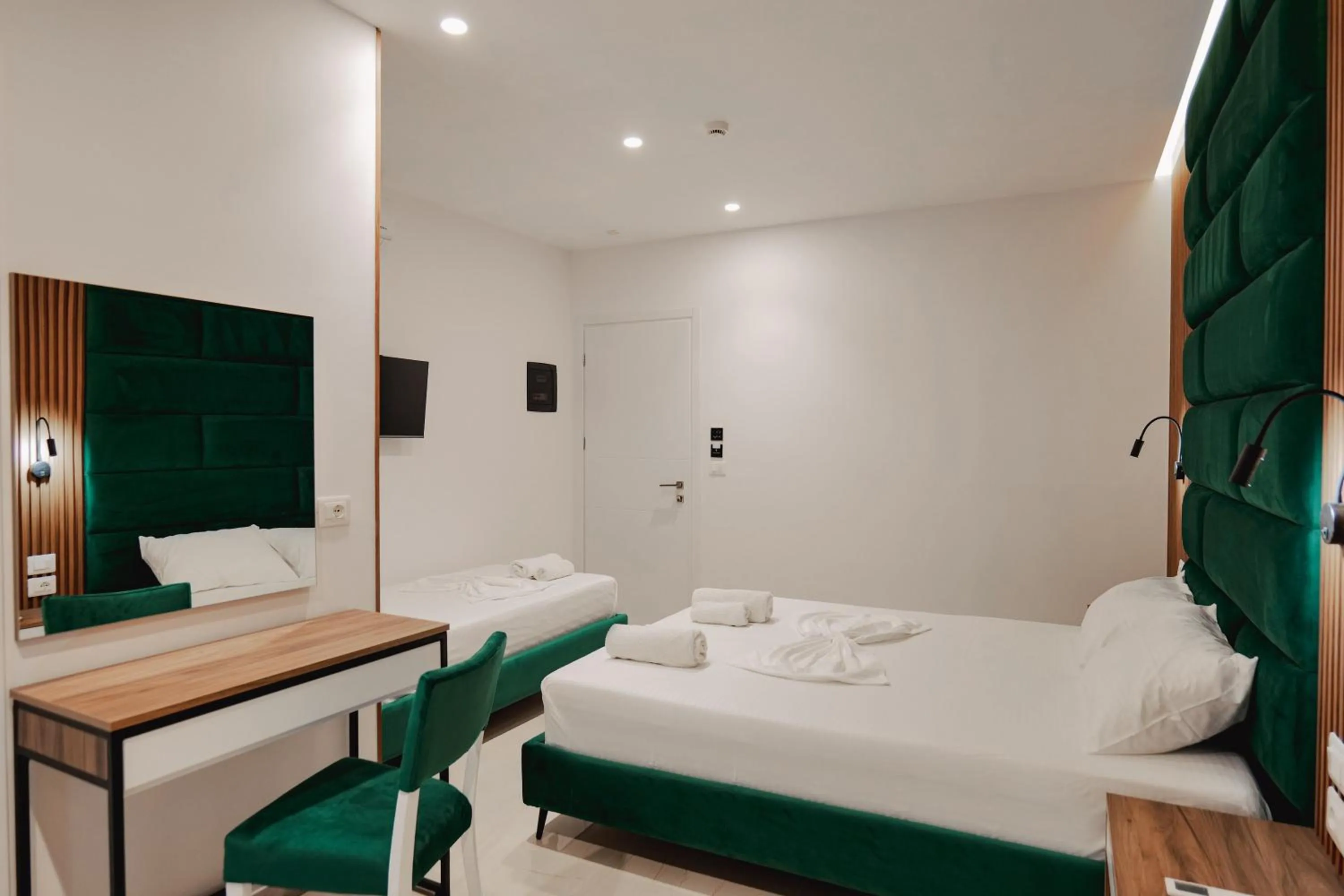 Bed in Vila Shpetimi