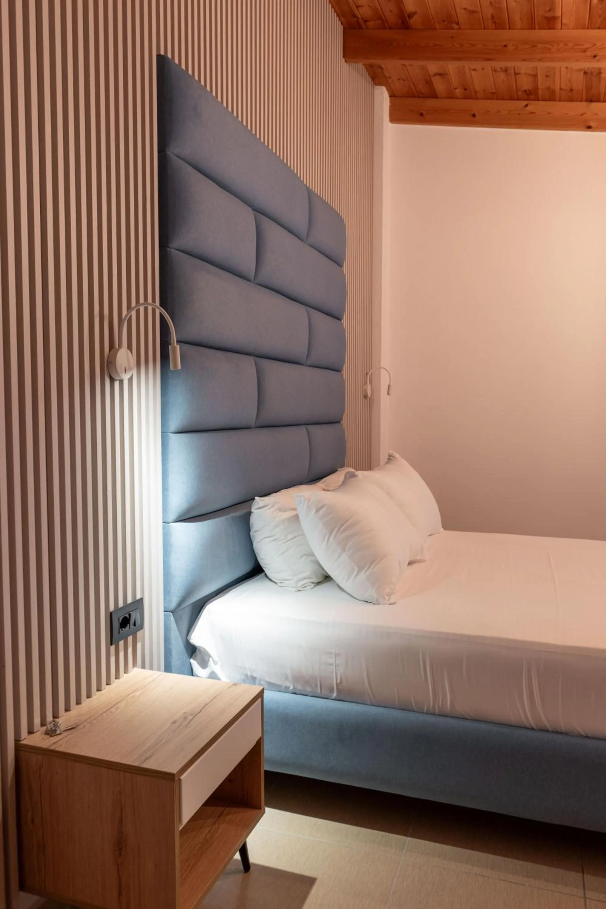 Bed in Vila Shpetimi