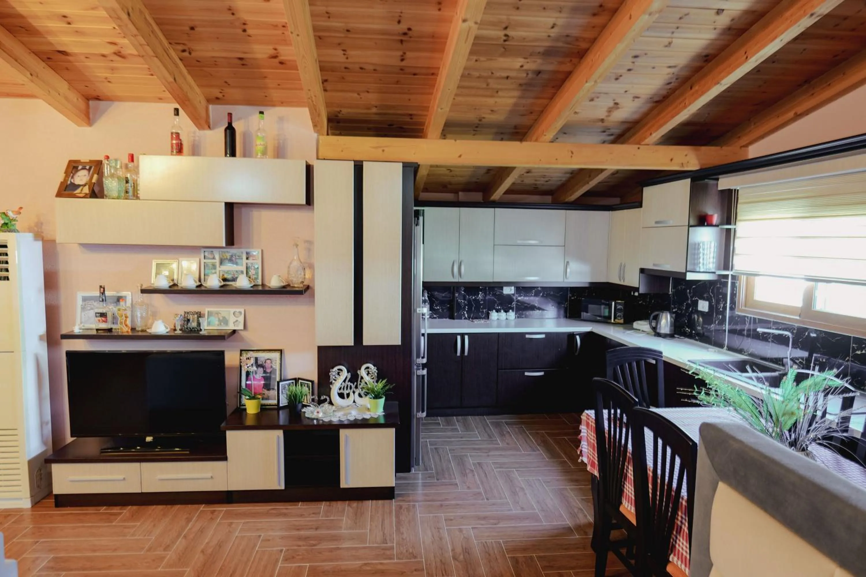 minibar in Vila Shpetimi