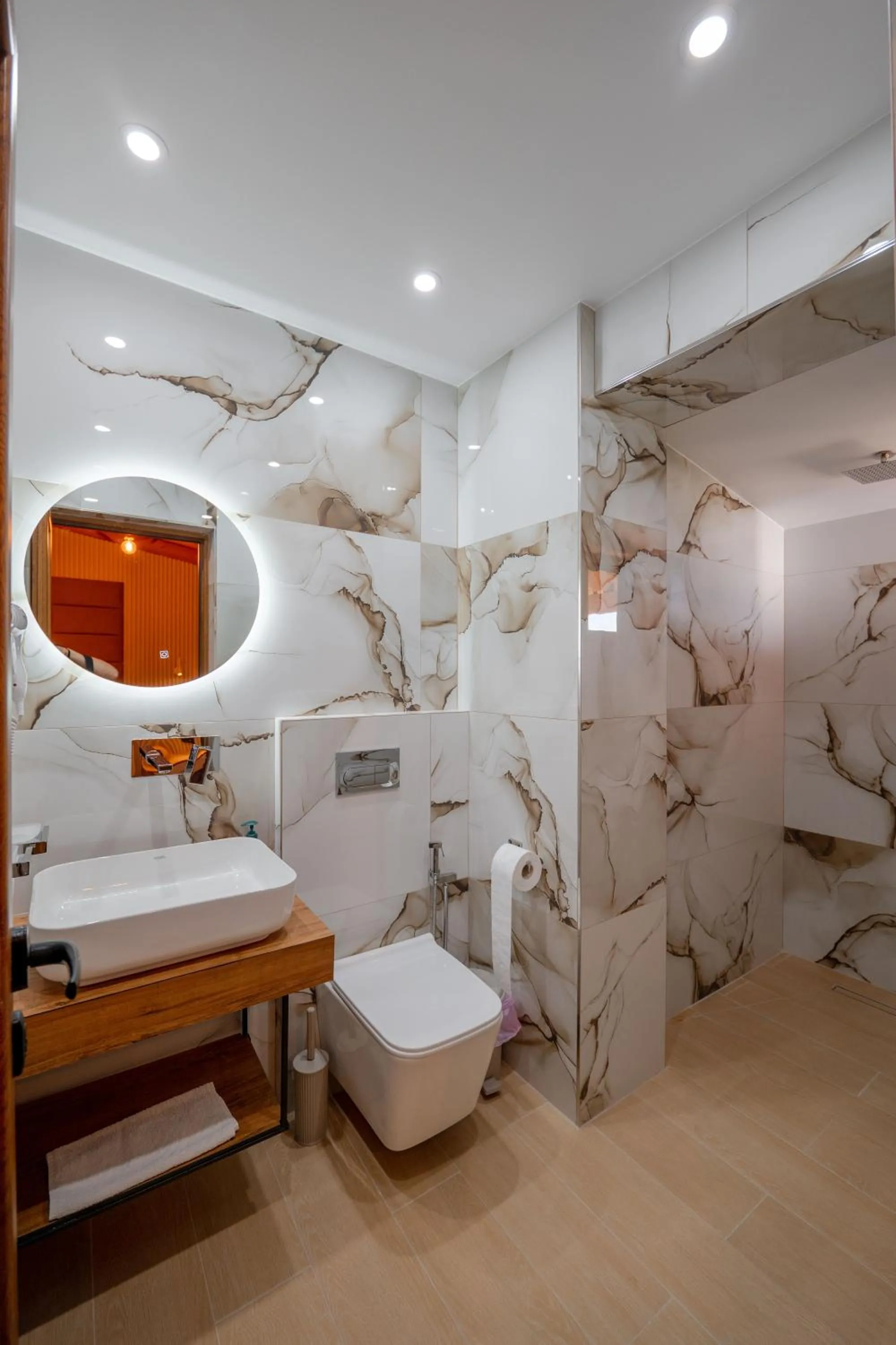 Bathroom in Vila Shpetimi