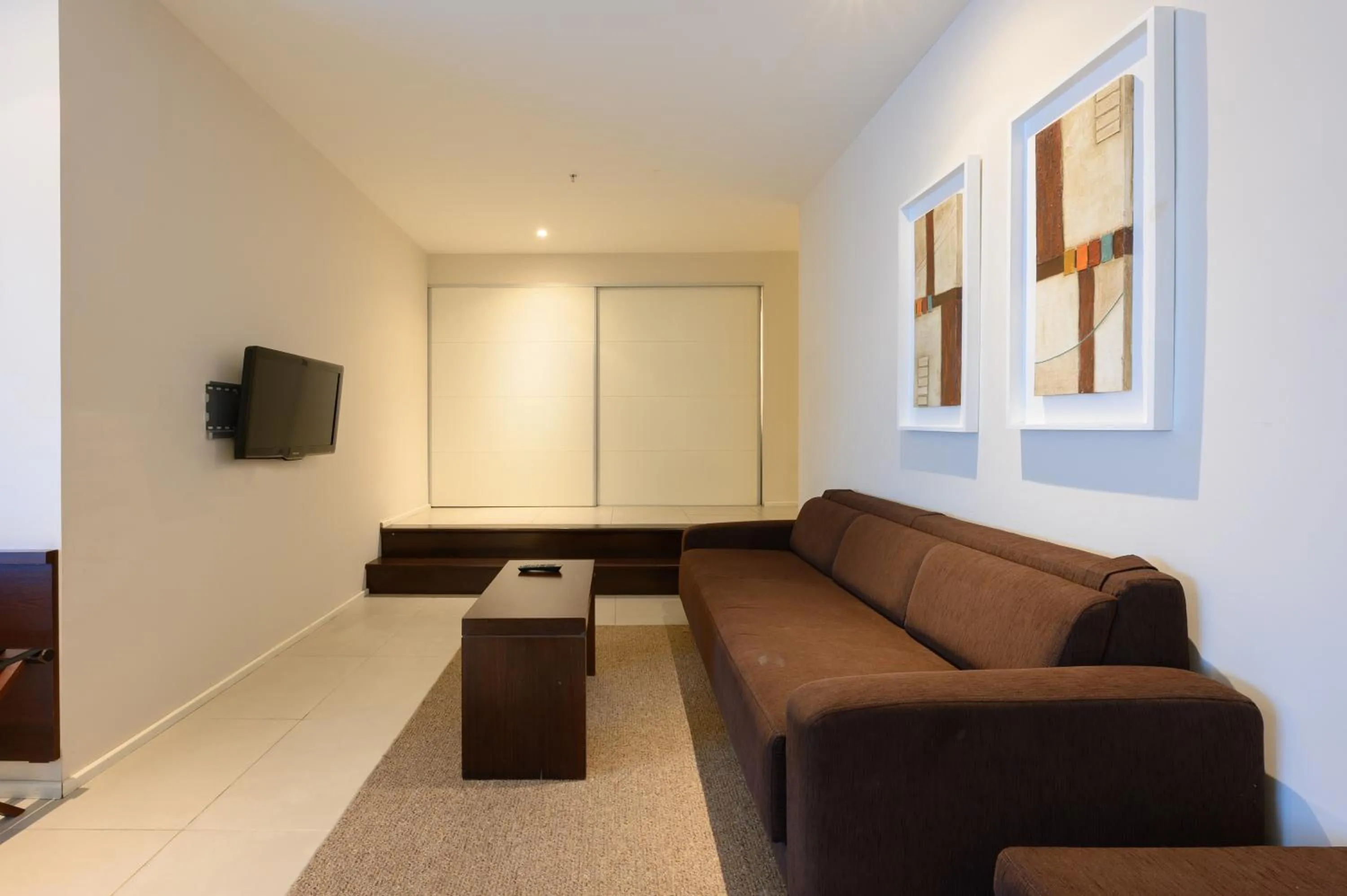 Photo of the whole room in Orfeo Suites Cordoba