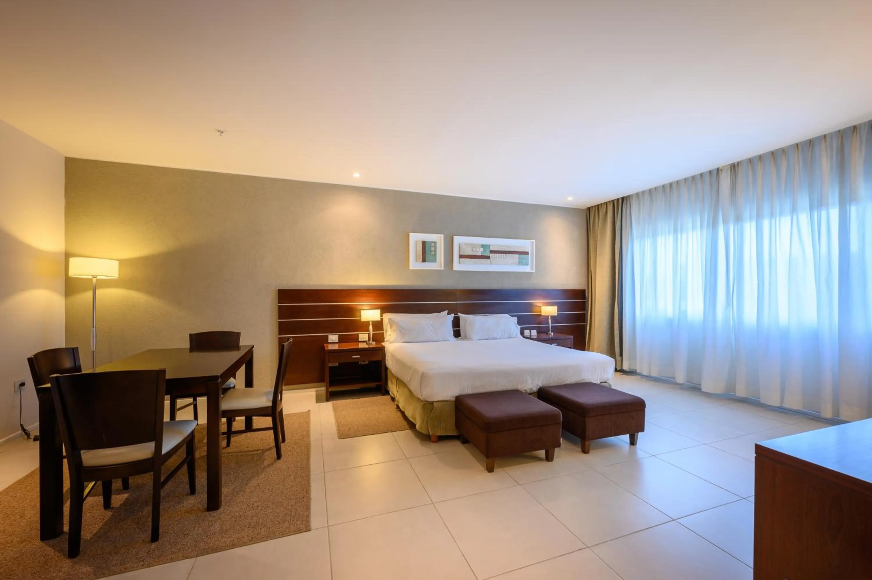 Photo of the whole room in Orfeo Suites Cordoba