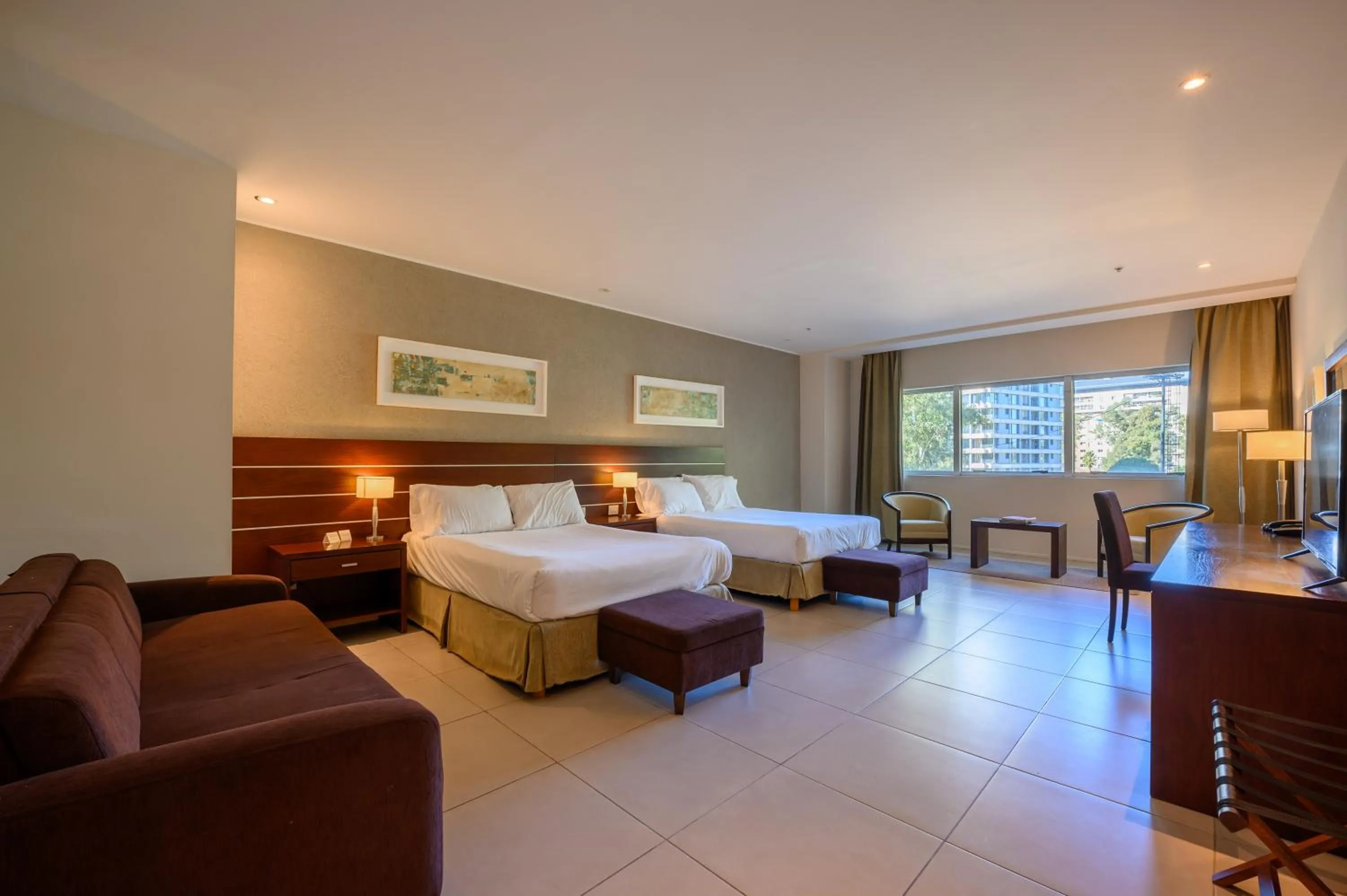 Photo of the whole room in Orfeo Suites Cordoba