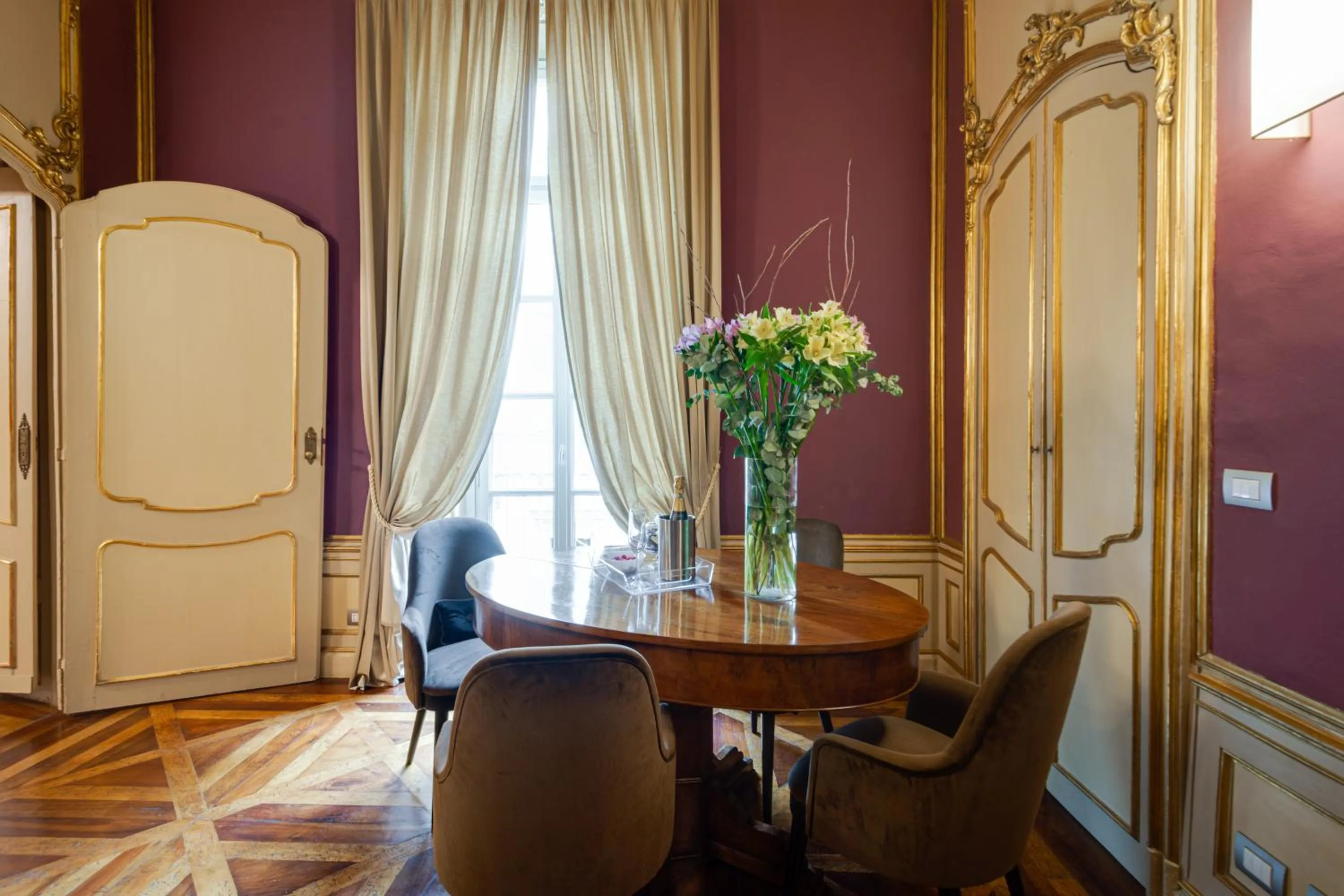 Photo of the whole room in Palazzo Del Carretto-Art Apartments and Guesthouse