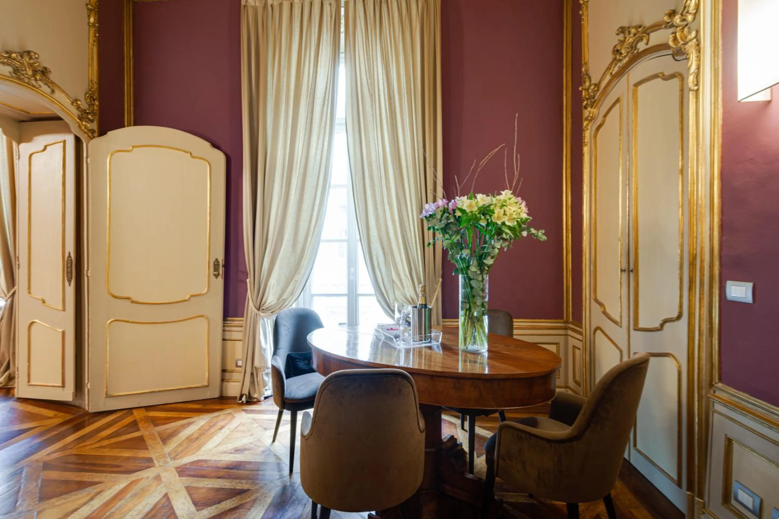 Photo of the whole room in Palazzo Del Carretto-Art Apartments and Guesthouse