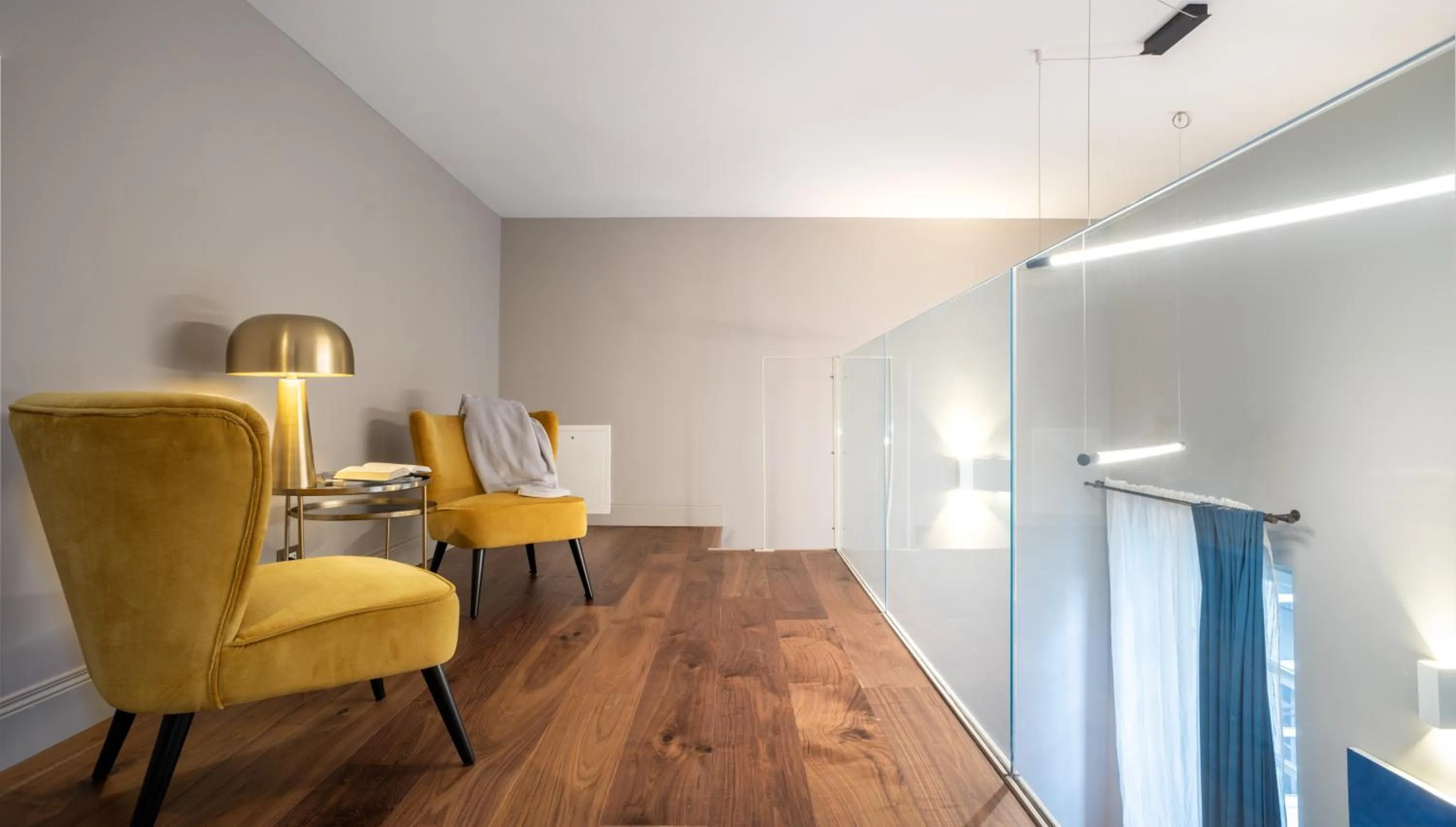 Seating area in Palazzo Del Carretto-Art Apartments and Guesthouse