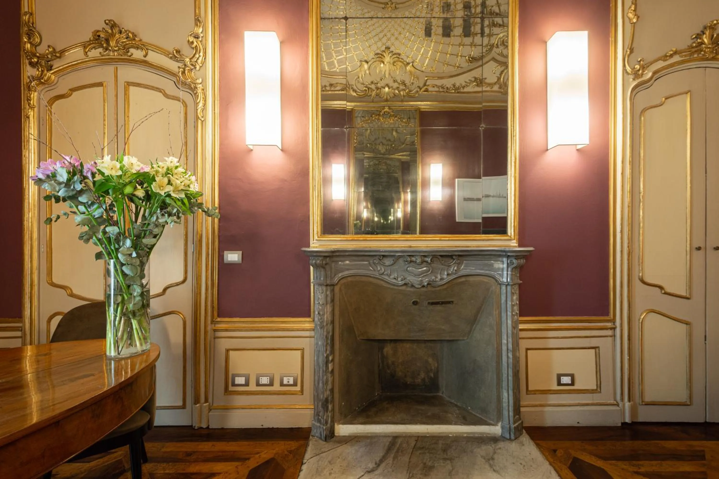 Photo of the whole room in Palazzo Del Carretto-Art Apartments and Guesthouse