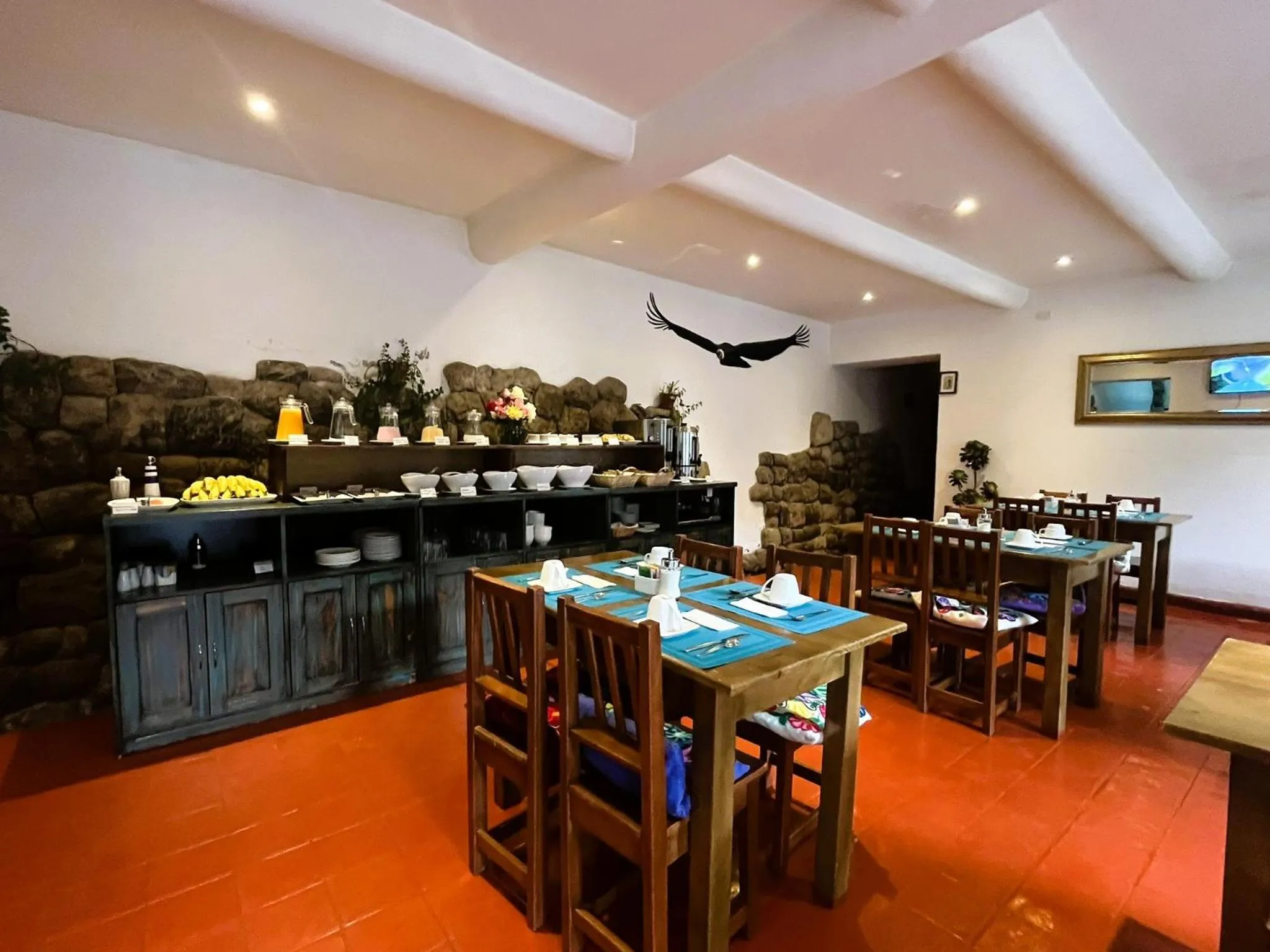 Buffet breakfast in Usgar San Pedro Boutique