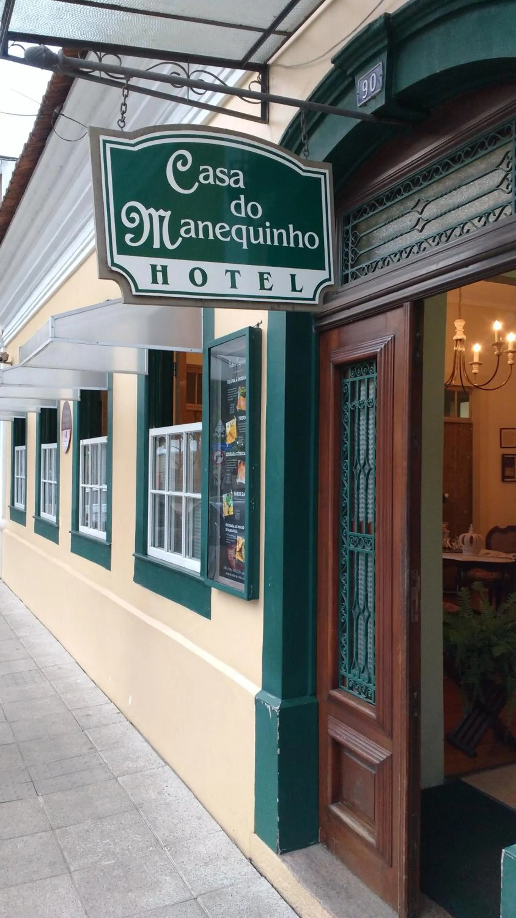 Facade/entrance in Casa do Manequinho Hotel e Restaurante