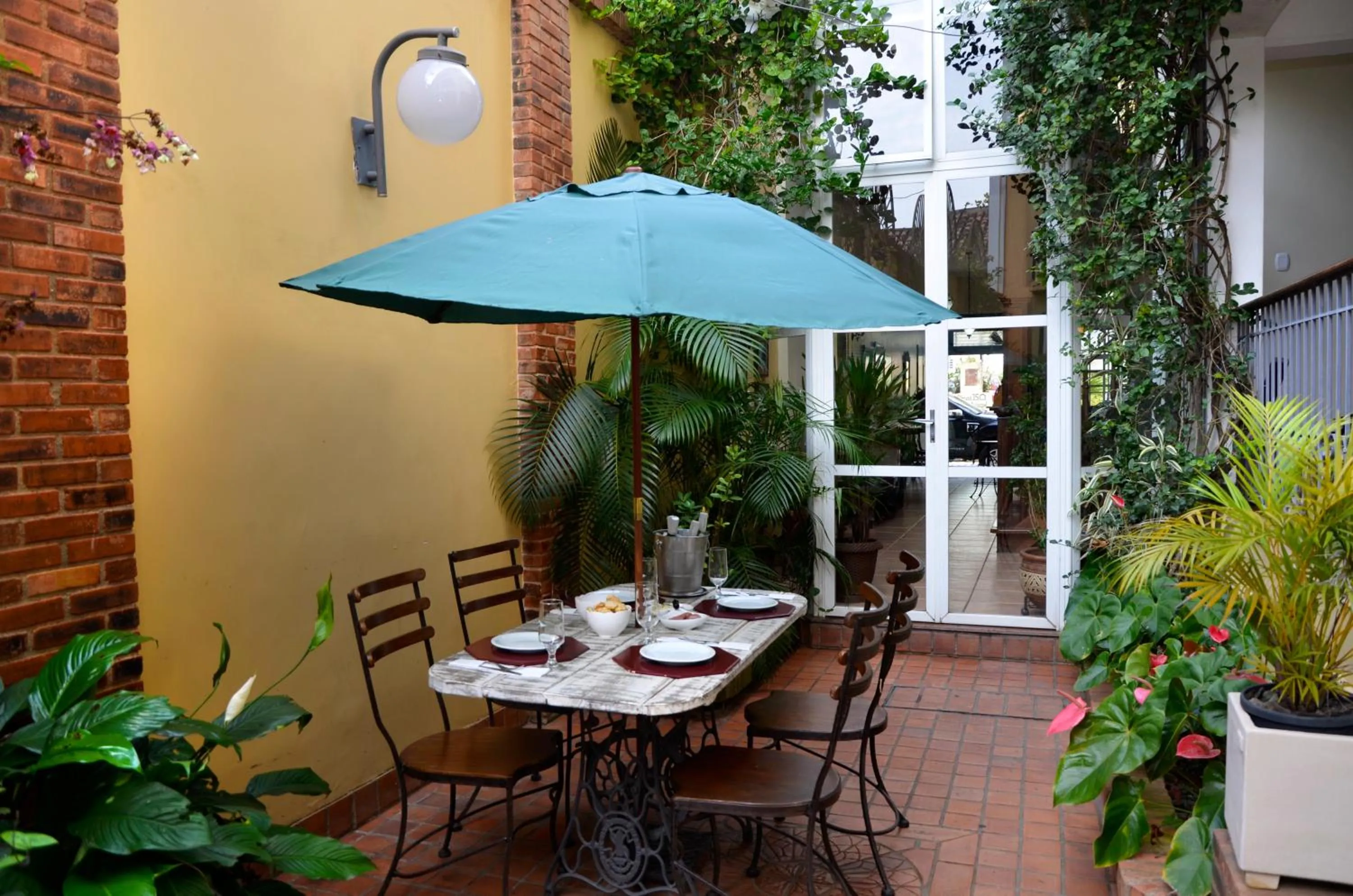 Restaurant/places to eat in Casa do Manequinho Hotel e Restaurante