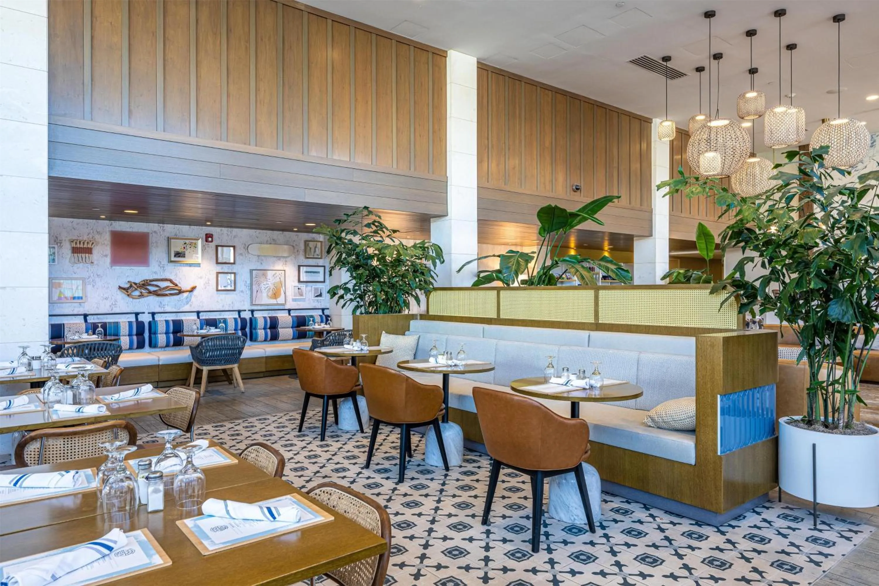 Restaurant/places to eat in Inn at the Pier Pismo Beach, Curio Collection by Hilton