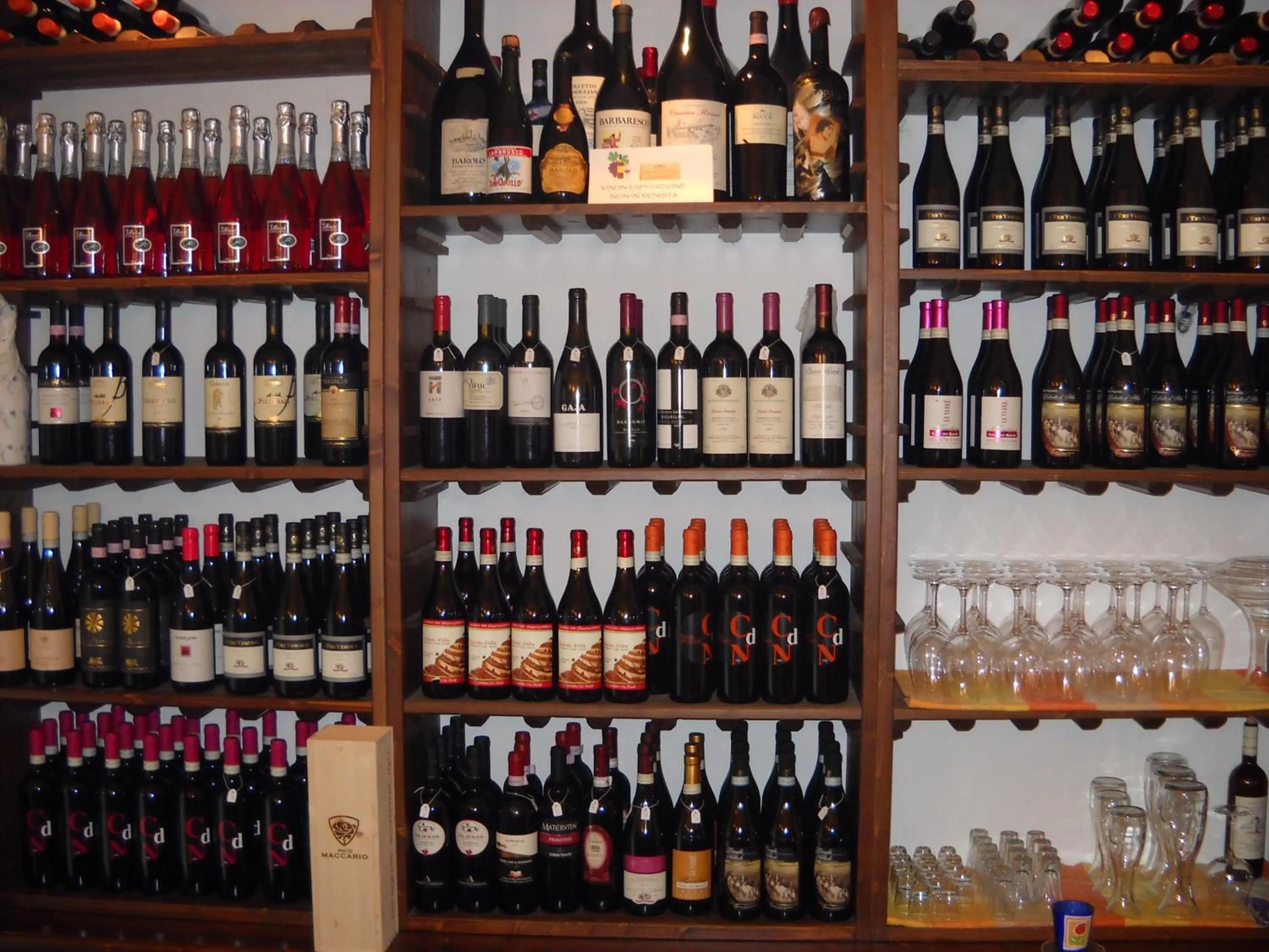 Alcoholic drinks in Locanda Contrada dei Fattori
