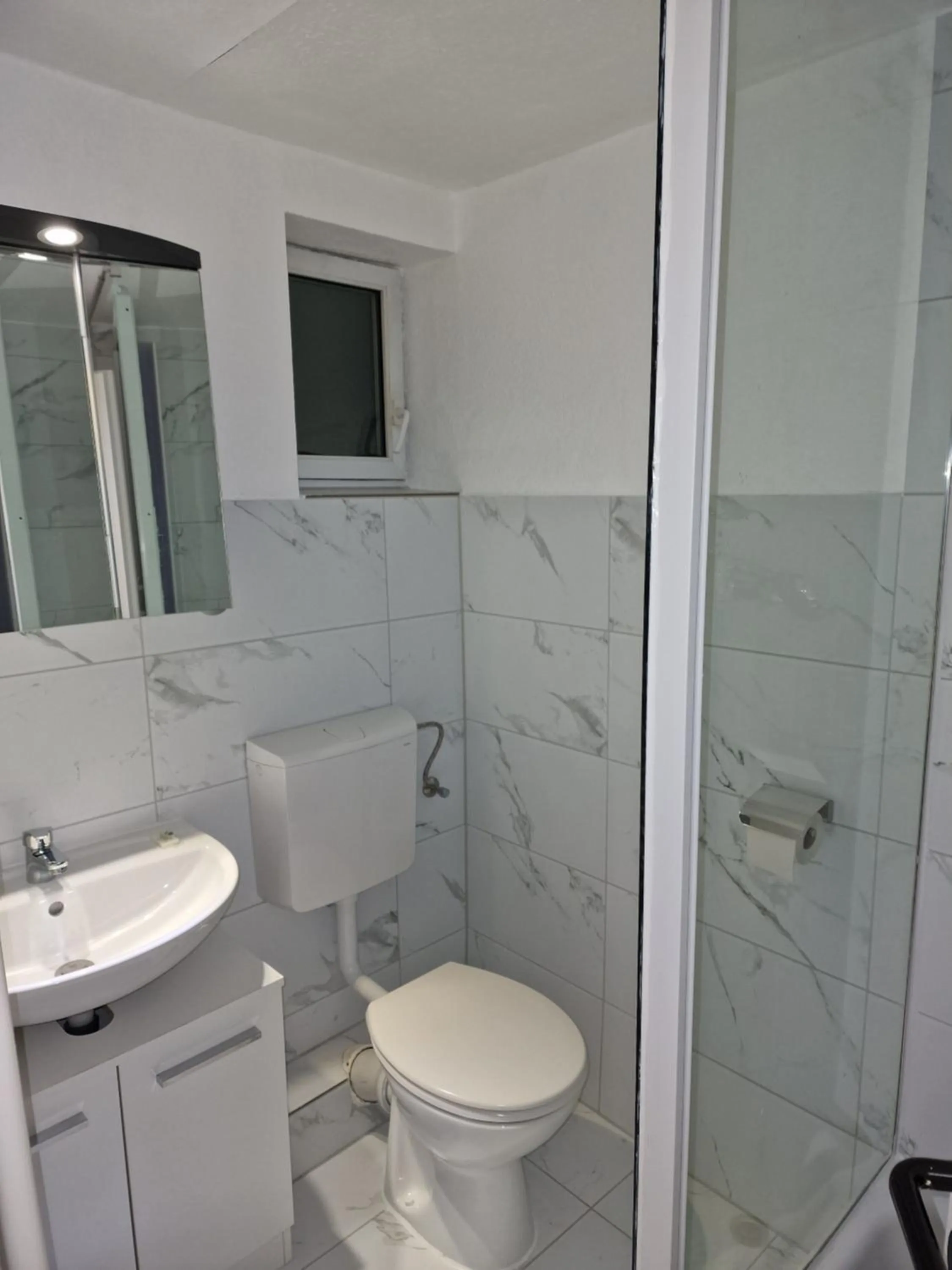 Shower in La Fontana