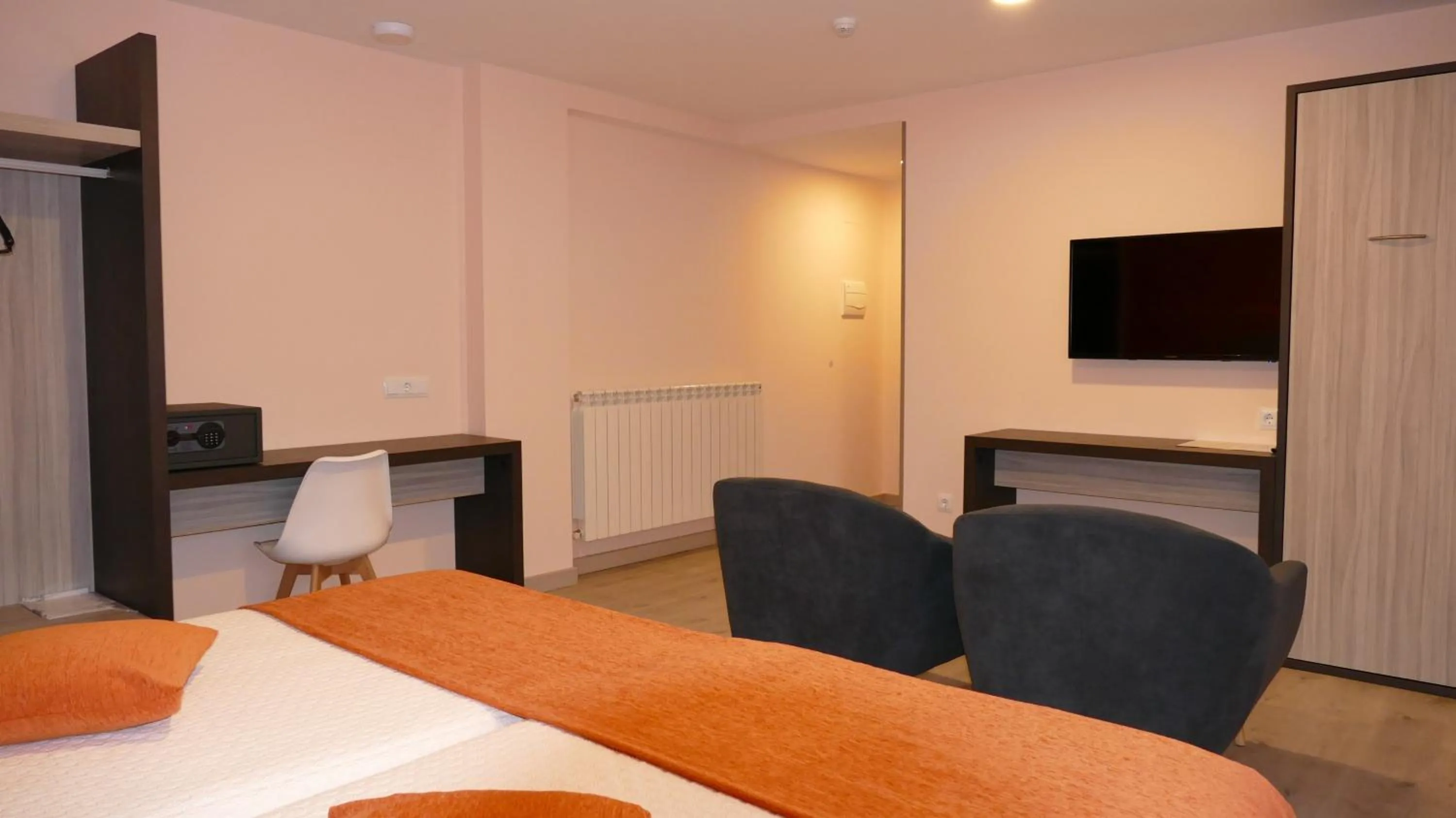 Photo of the whole room in Hotel Rural El Nido de Pinares