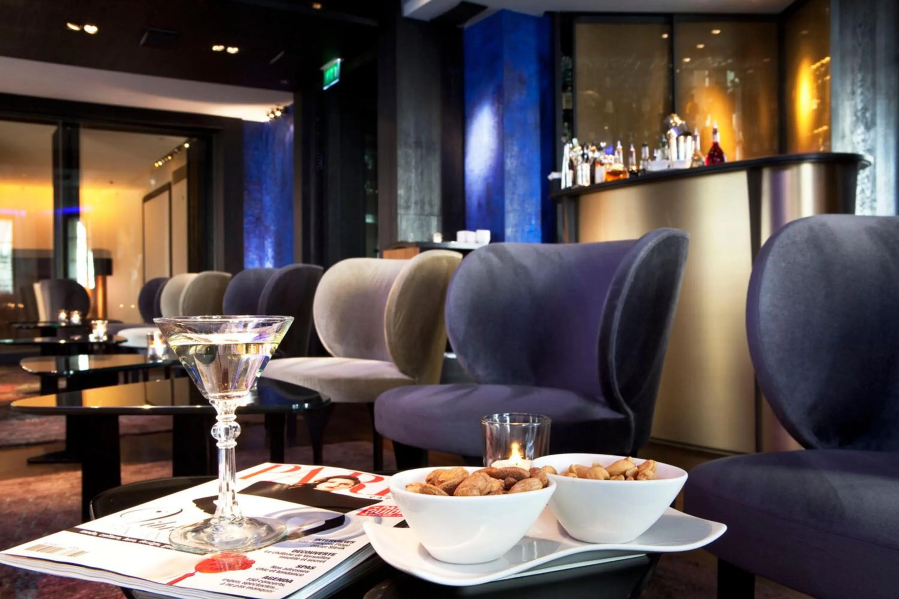 Lounge or bar in Le Metropolitan, Paris Tour Eiffel, a Tribute Portfolio Hotel