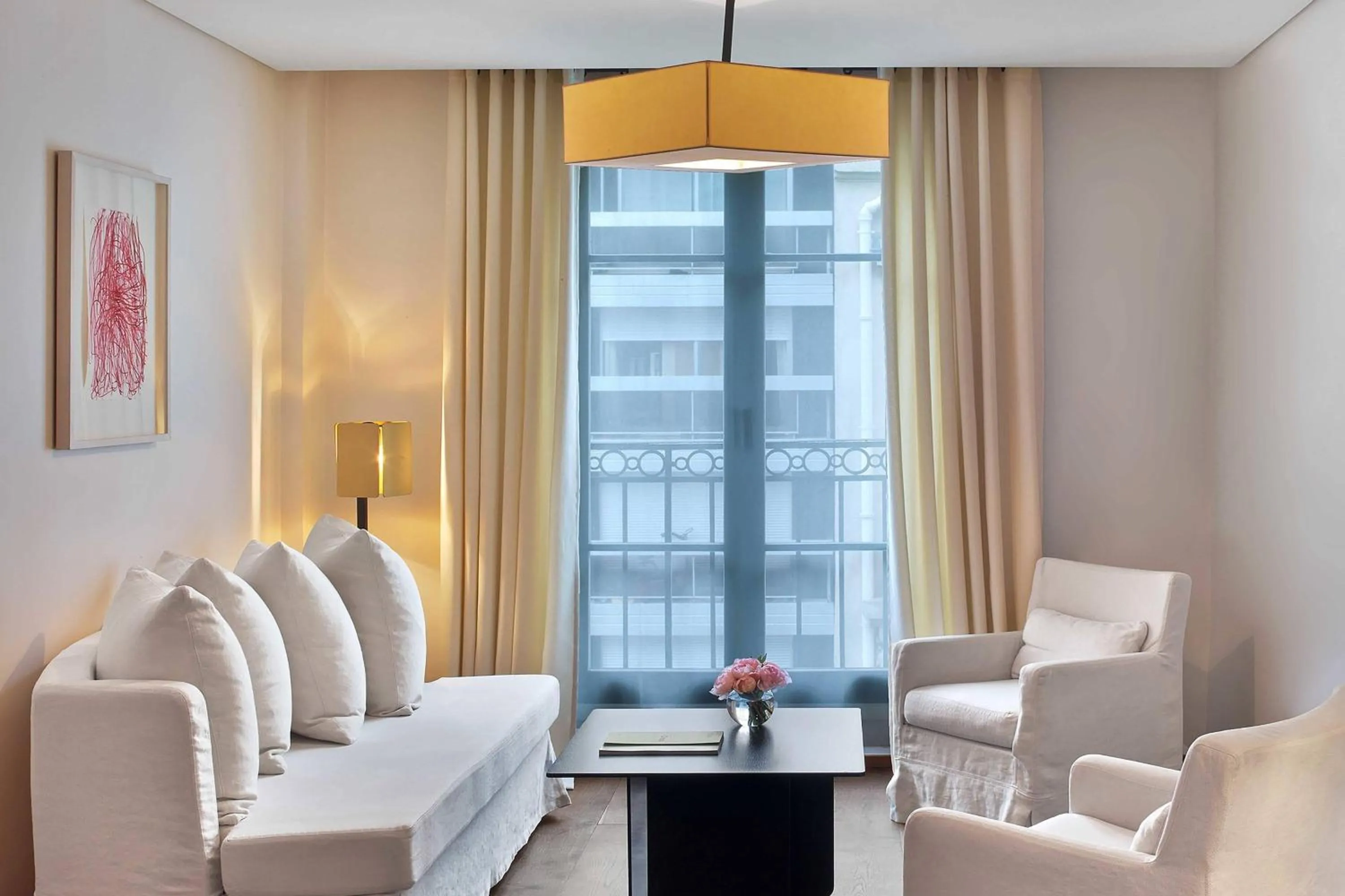 Photo of the whole room in Le Metropolitan, Paris Tour Eiffel, a Tribute Portfolio Hotel