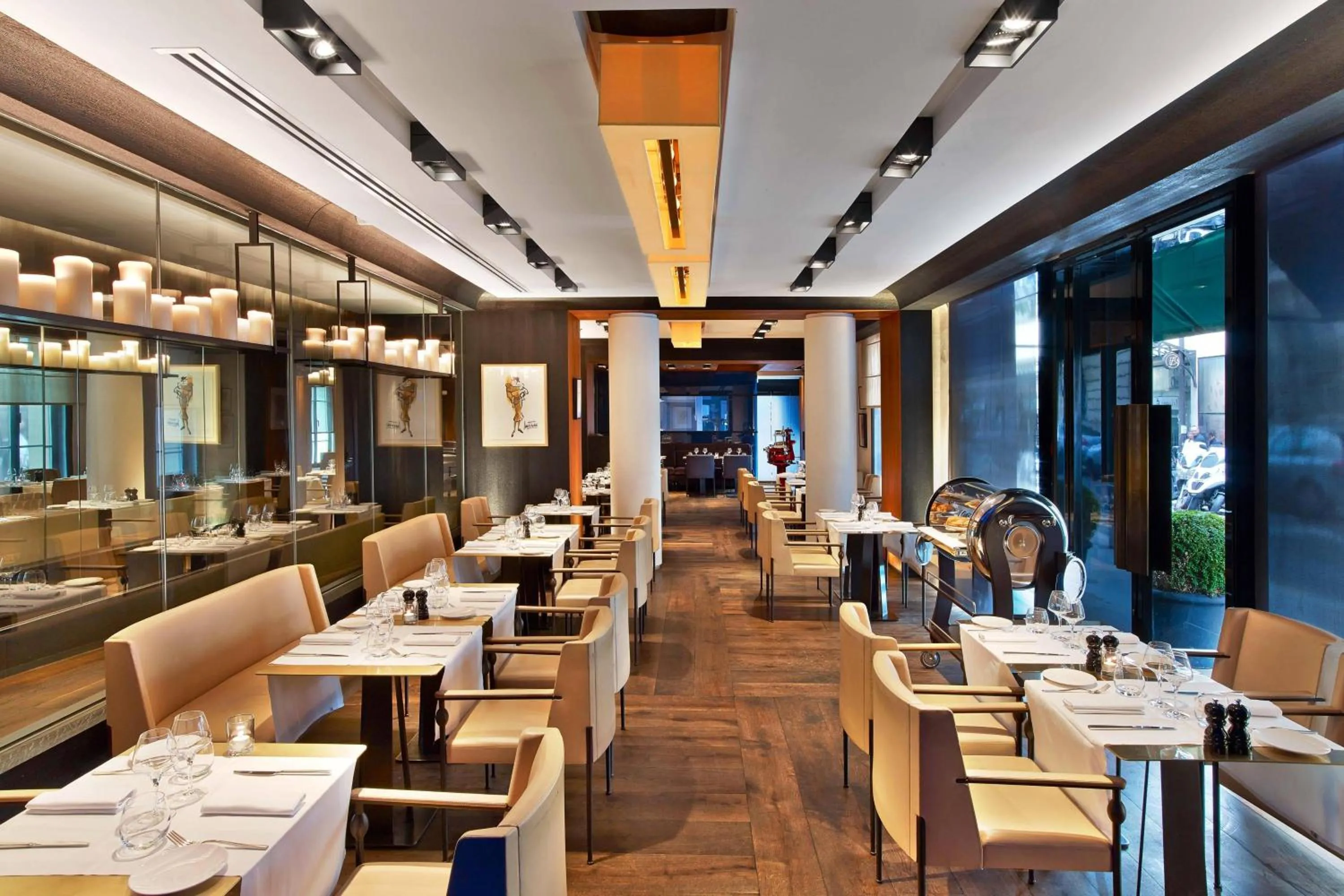 Restaurant/places to eat in Le Metropolitan, Paris Tour Eiffel, a Tribute Portfolio Hotel