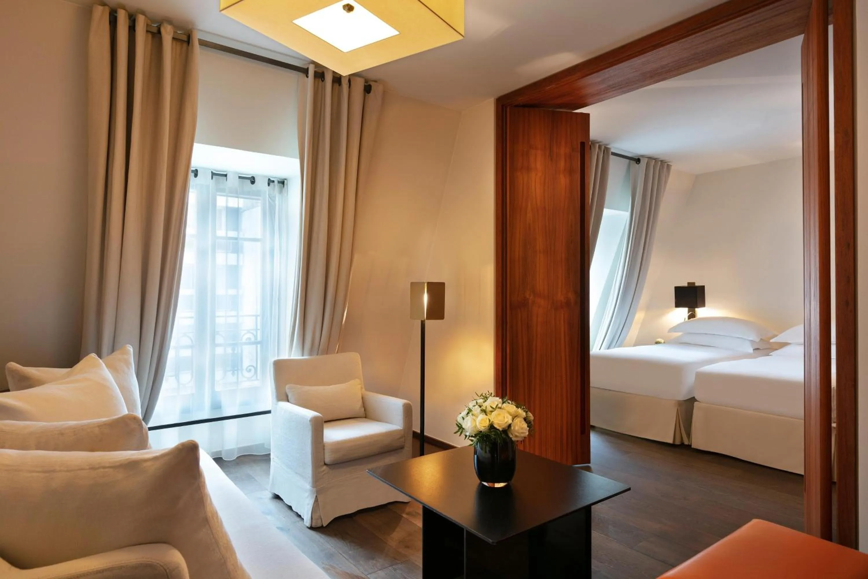 Photo of the whole room, Bed in Le Metropolitan, Paris Tour Eiffel, a Tribute Portfolio Hotel