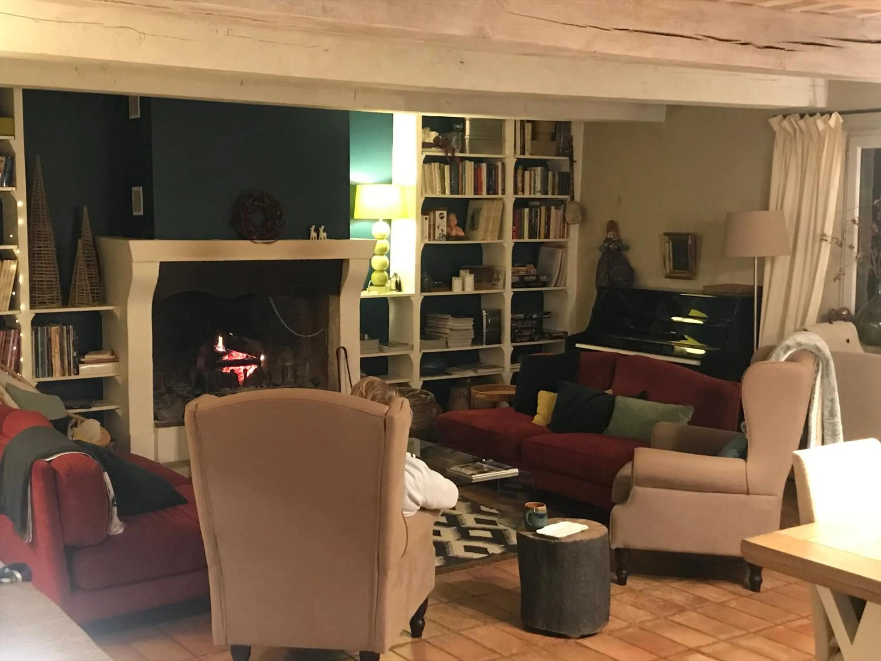 Communal lounge/ TV room in Les Aiguières en Provence