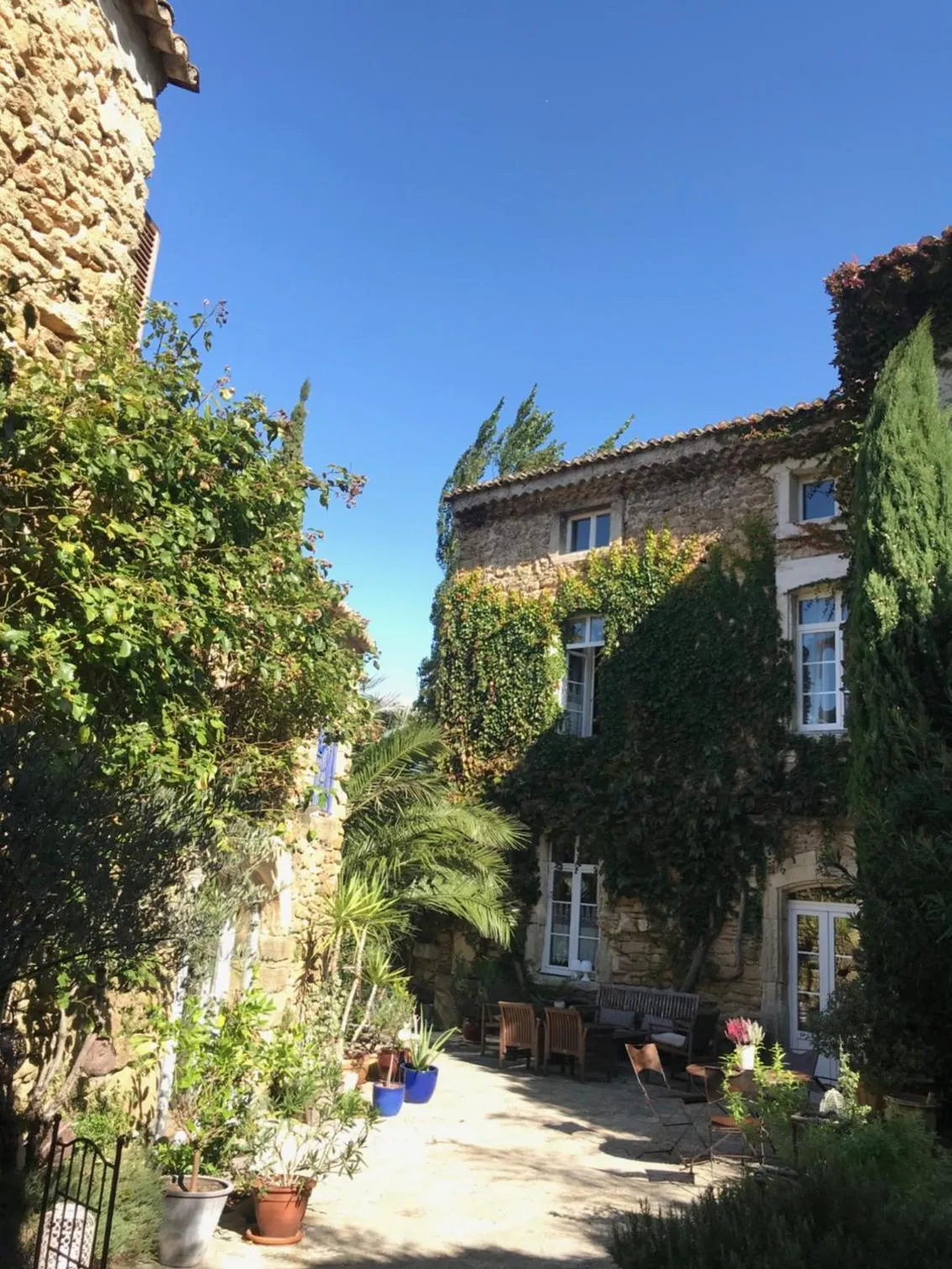 Les Aiguières en Provence