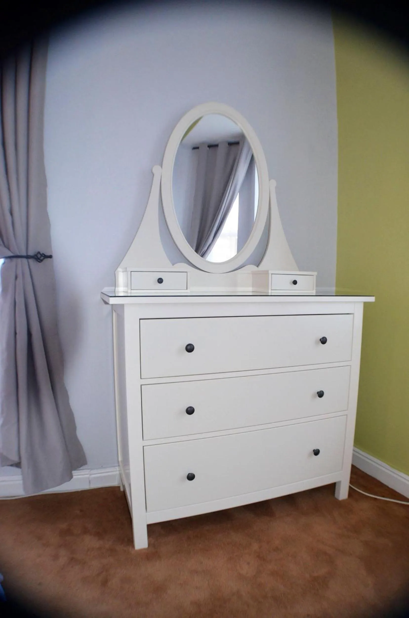 Bedroom in Queens Guesthouse Manchester