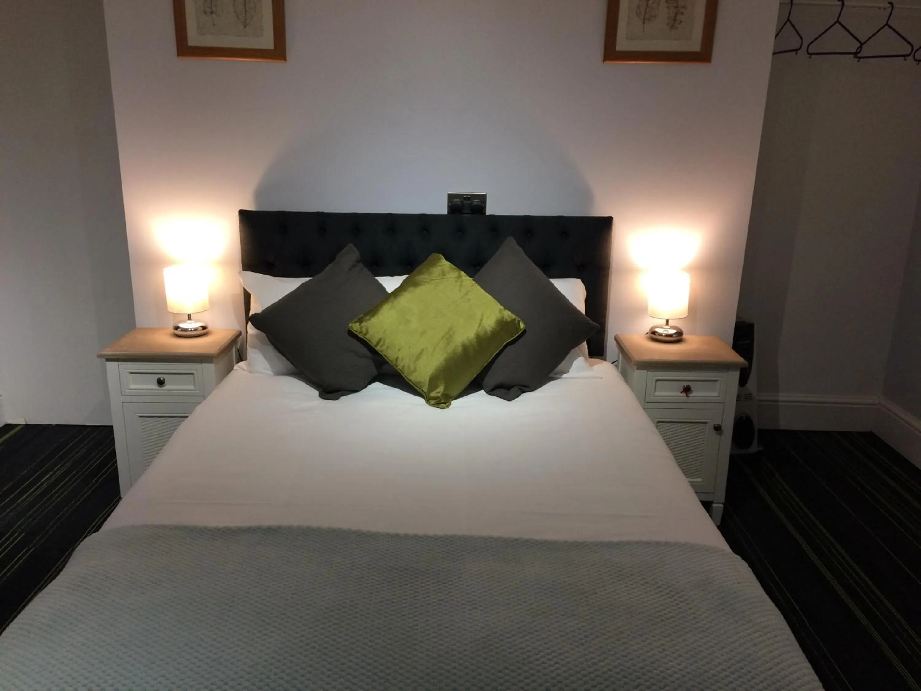 Bed in Queens Guesthouse Manchester