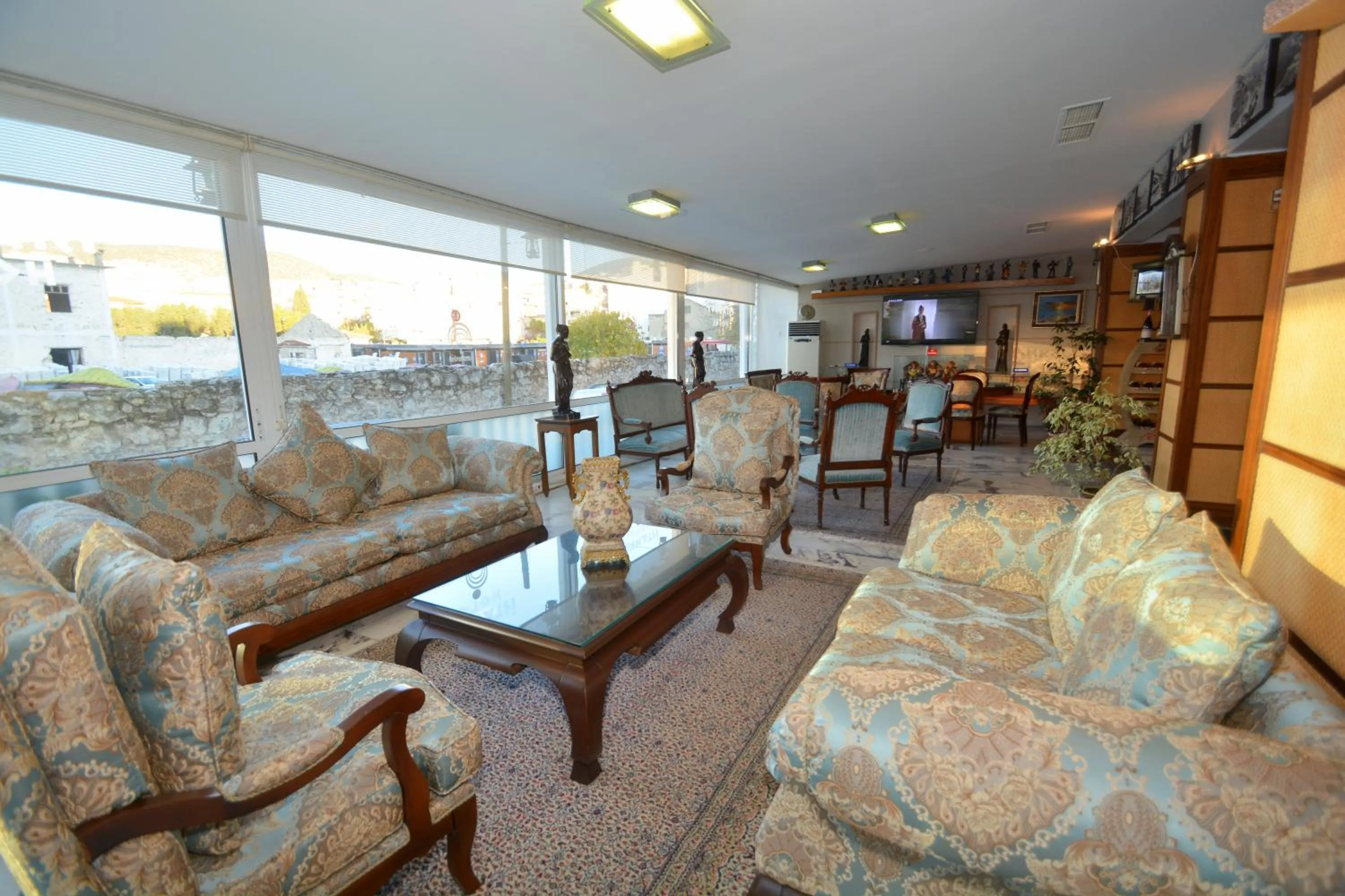 Lobby or reception in Istankoy Hotel