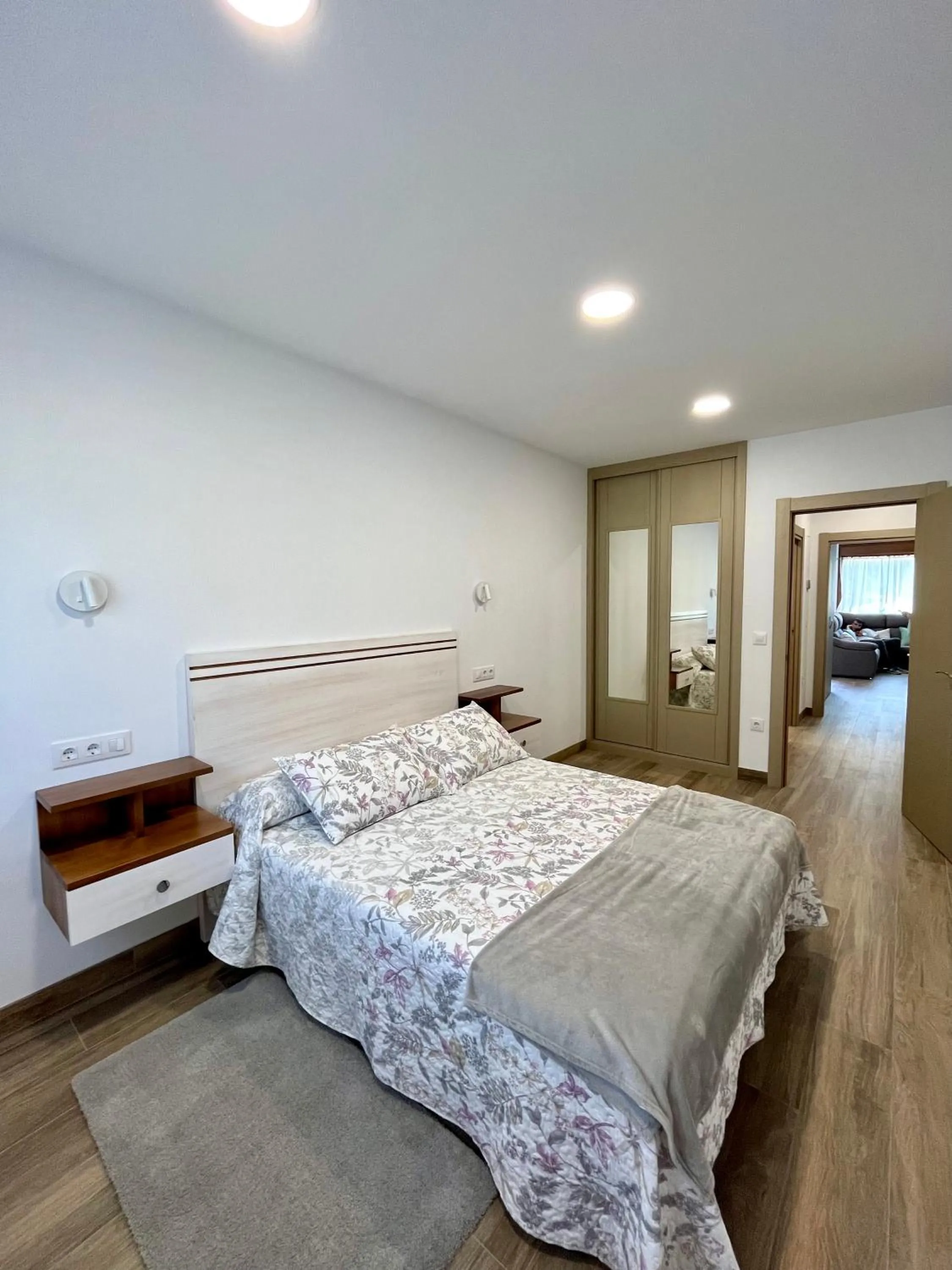 Bedroom, Bed in Apartamentos Valbuena