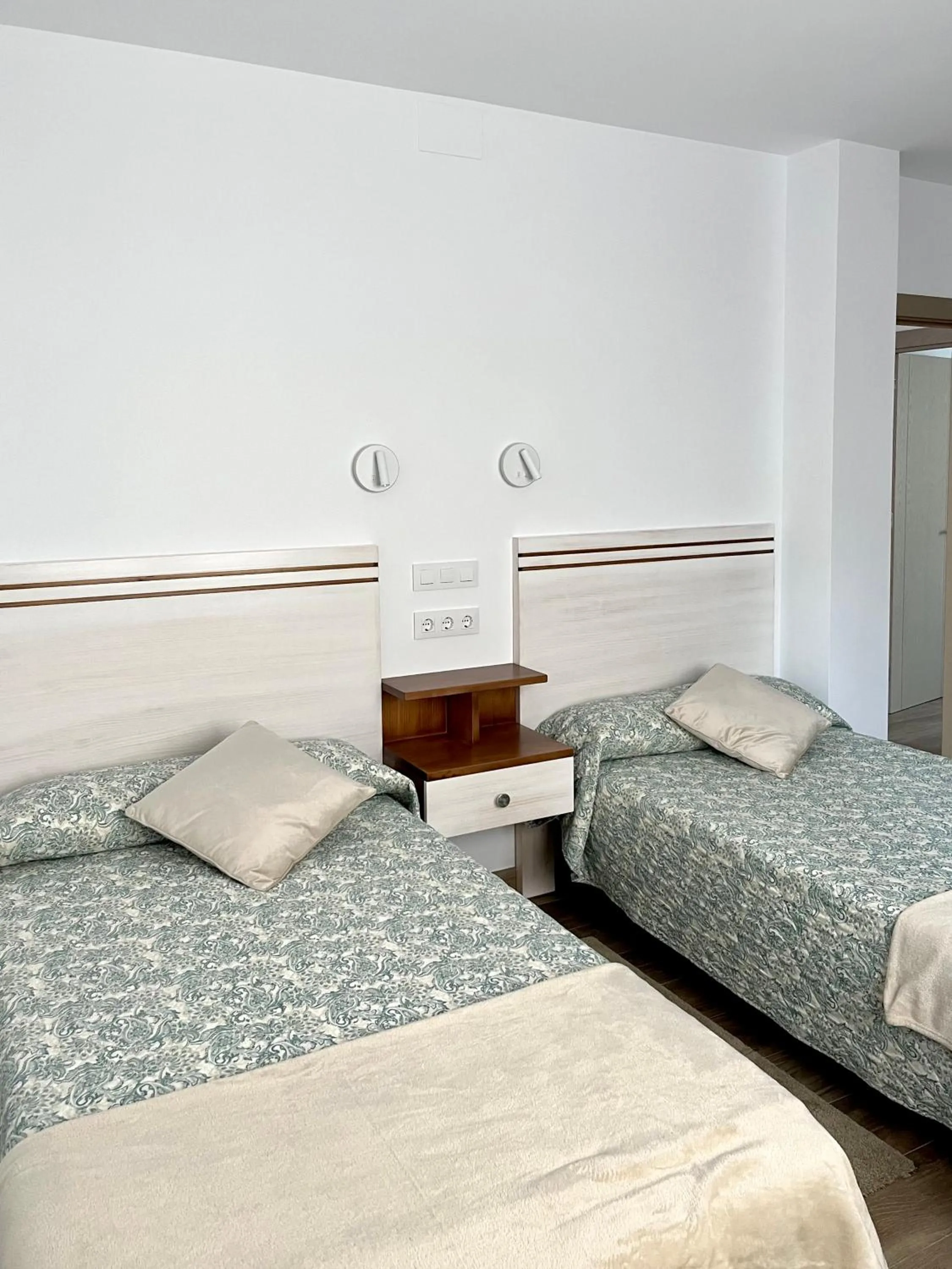Bedroom, Bed in Apartamentos Valbuena