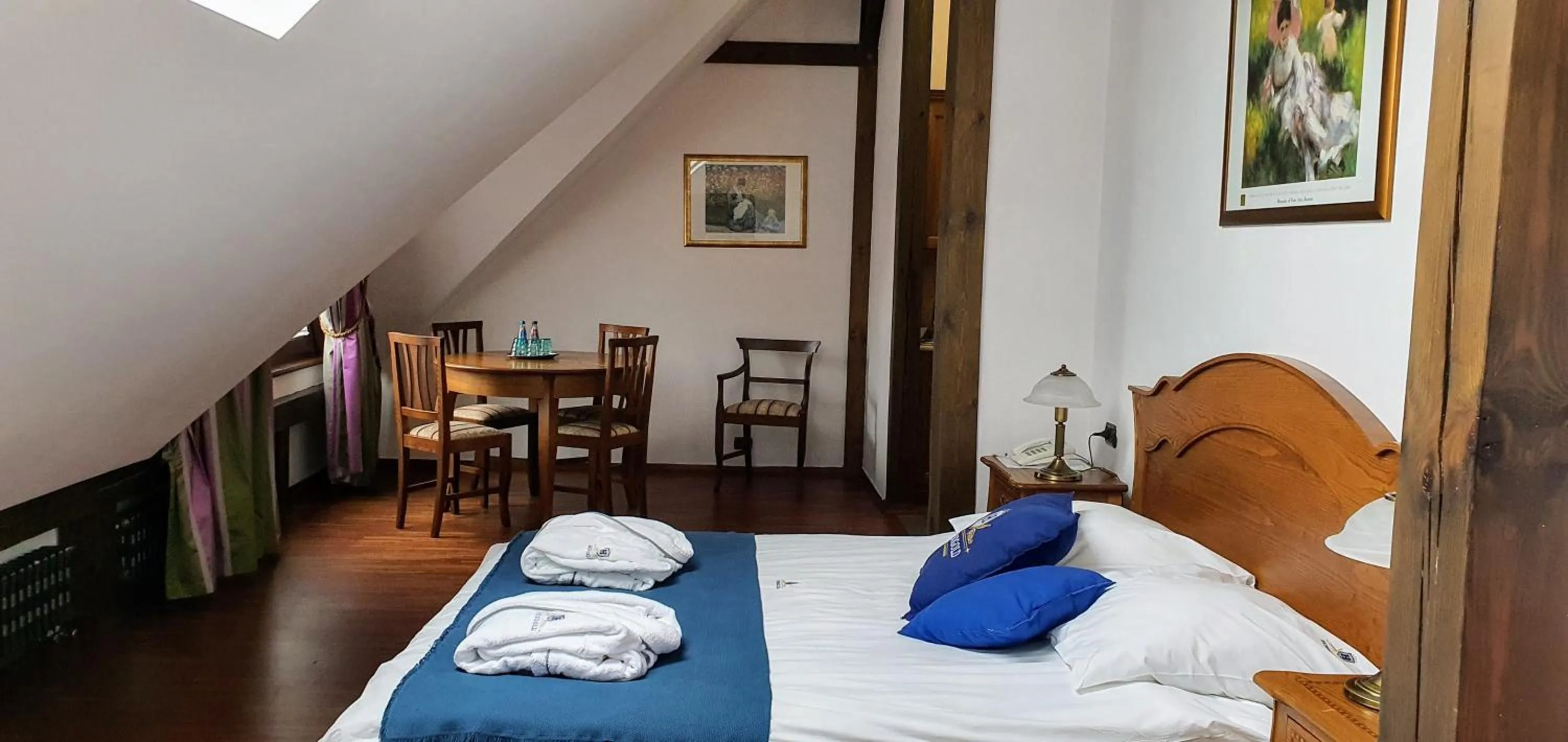 Photo of the whole room, Bed in Aparthotel Hornigold "W Zielonej Kamienicy"