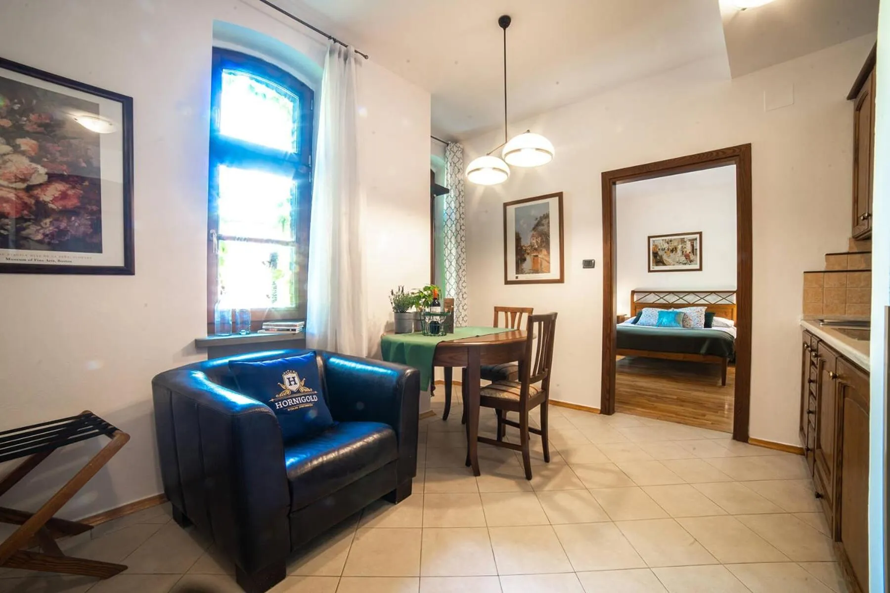 Photo of the whole room in Aparthotel Hornigold "W Zielonej Kamienicy"