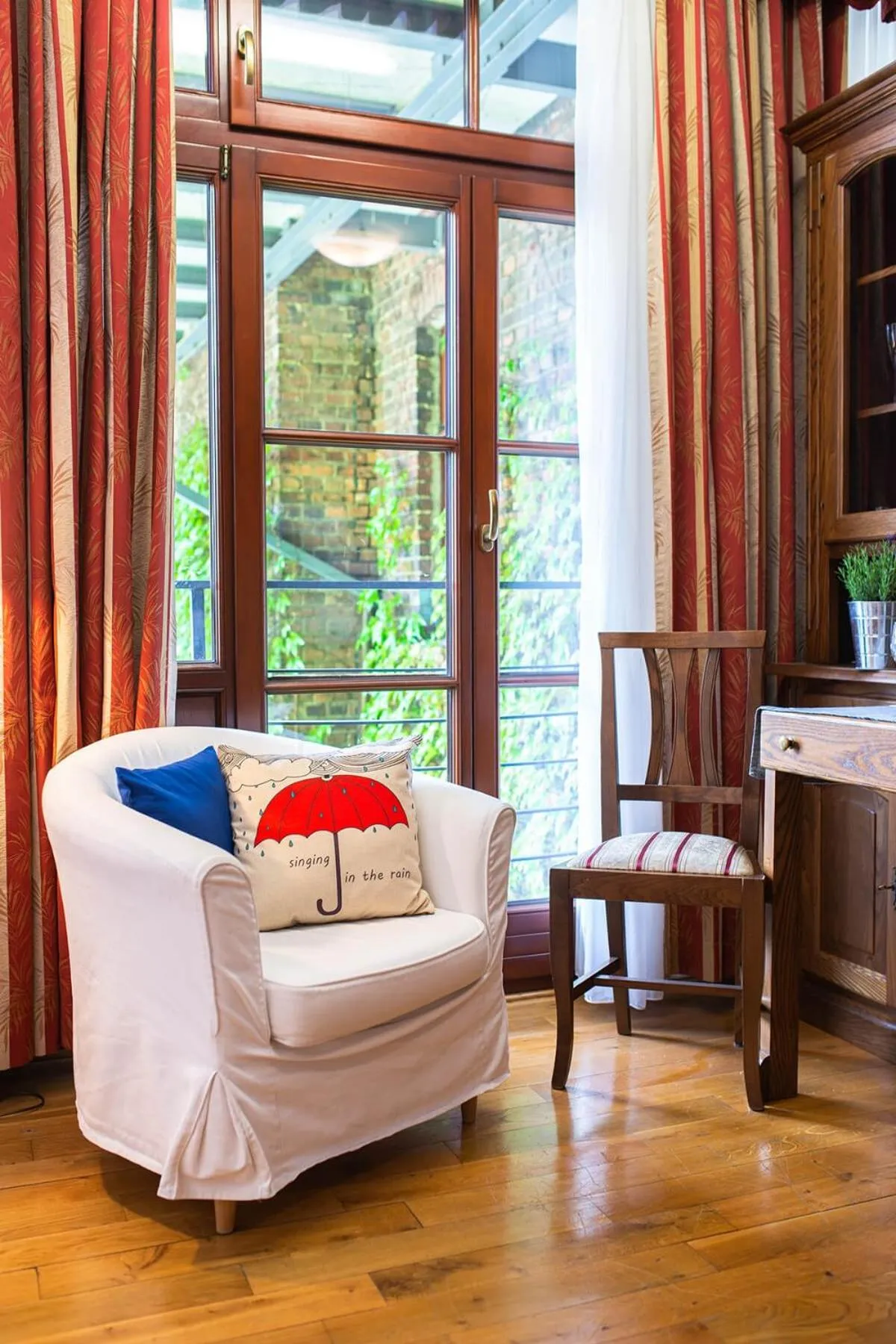 Photo of the whole room in Aparthotel Hornigold "W Zielonej Kamienicy"